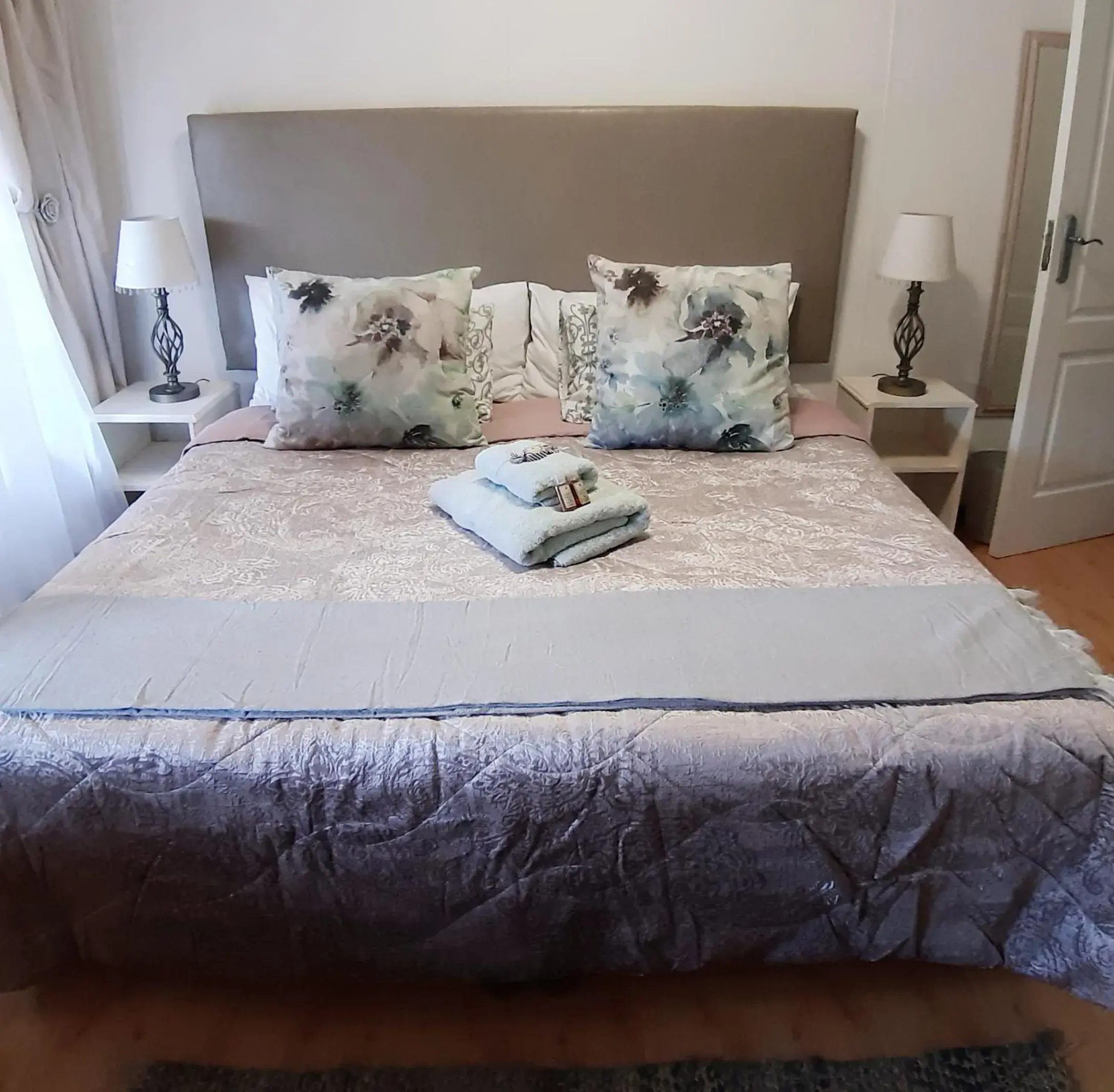 Double or Twin Room with Balcony - single occupancy in Irene B&B Double or Twin Room with Balcony - single occupancy in Irene B&B