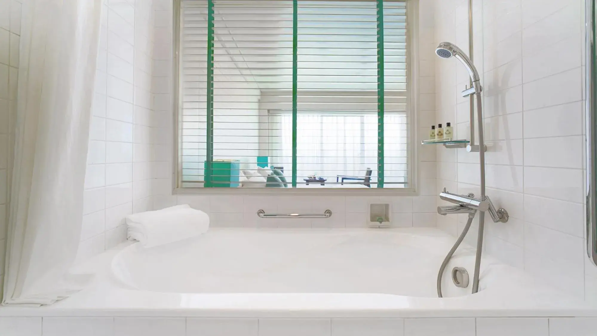 2 Single Classic Beach View Pvte Terrace in ANA InterContinental Manza Beach Resort by IHG 2 Single Classic Beach View Pvte Terrace in ANA InterContinental Manza Beach Resort by IHG