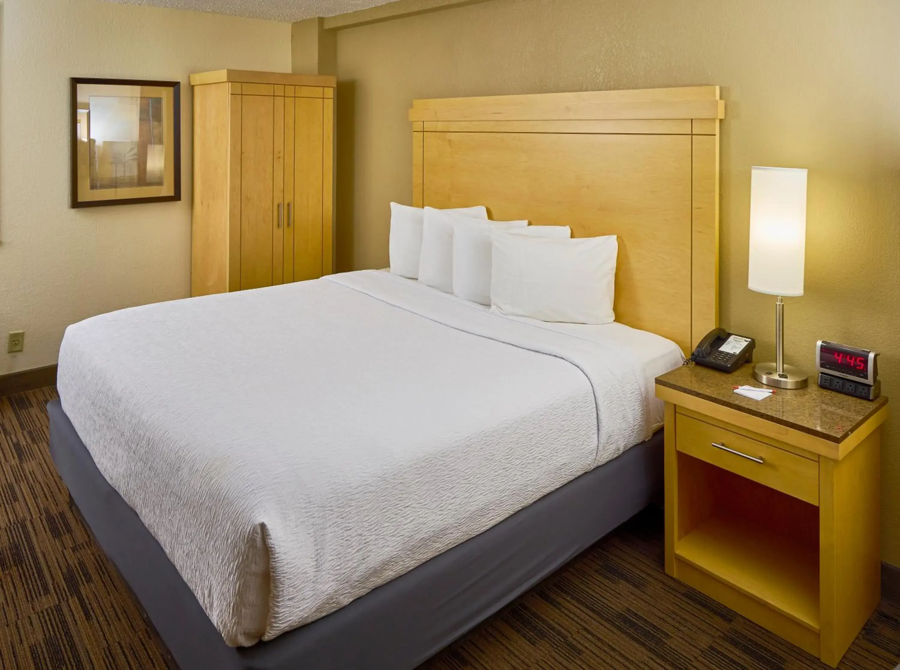 Double Room - Disability Access in LivINN Hotel Minneapolis South / Burnsville Double Room - Disability Access in LivINN Hotel Minneapolis South / Burnsville