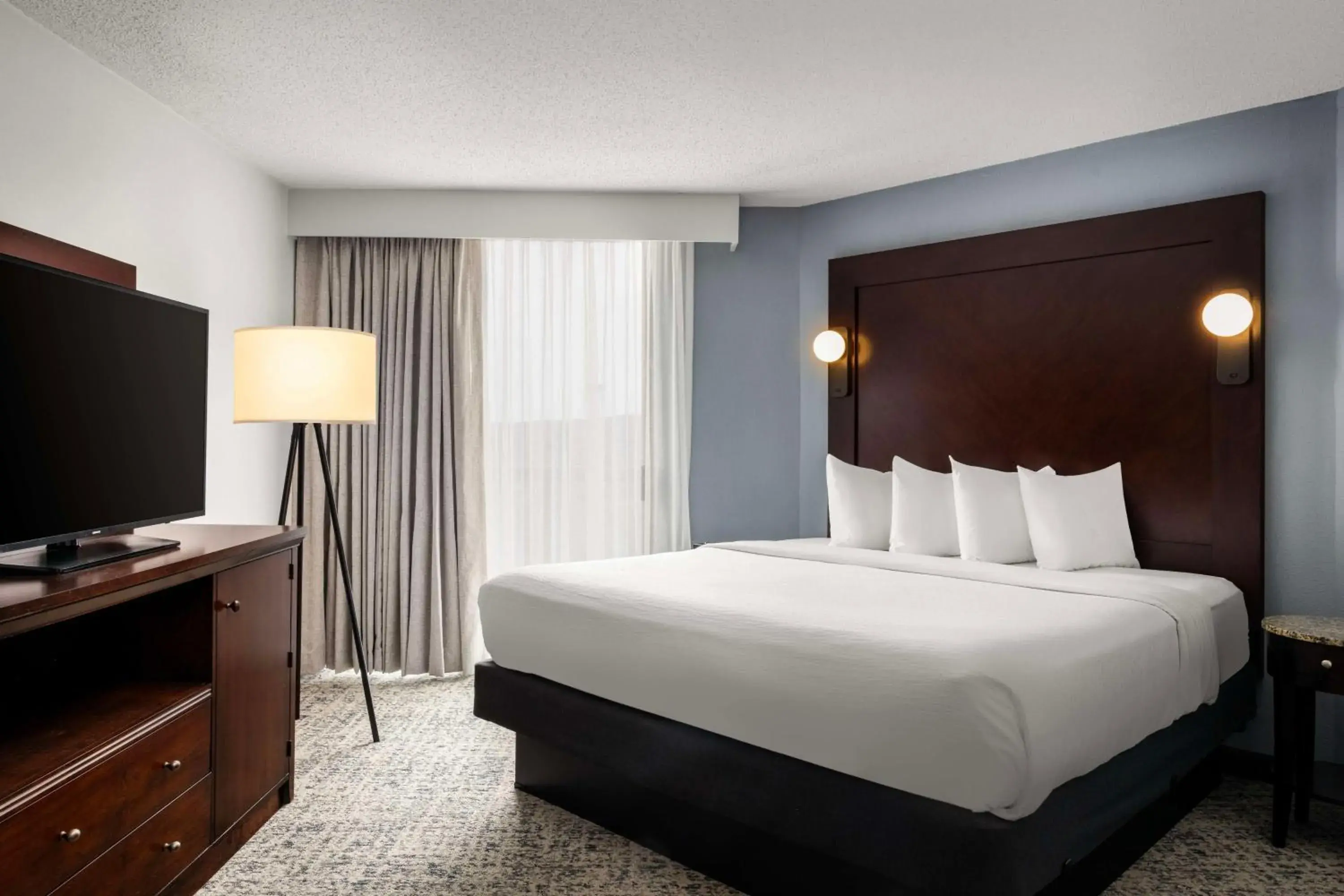 One-Bedroom King Suite with Conference Table - Non-Smoking in Embassy Suites Birmingham One-Bedroom King Suite with Conference Table - Non-Smoking in Embassy Suites Birmingham