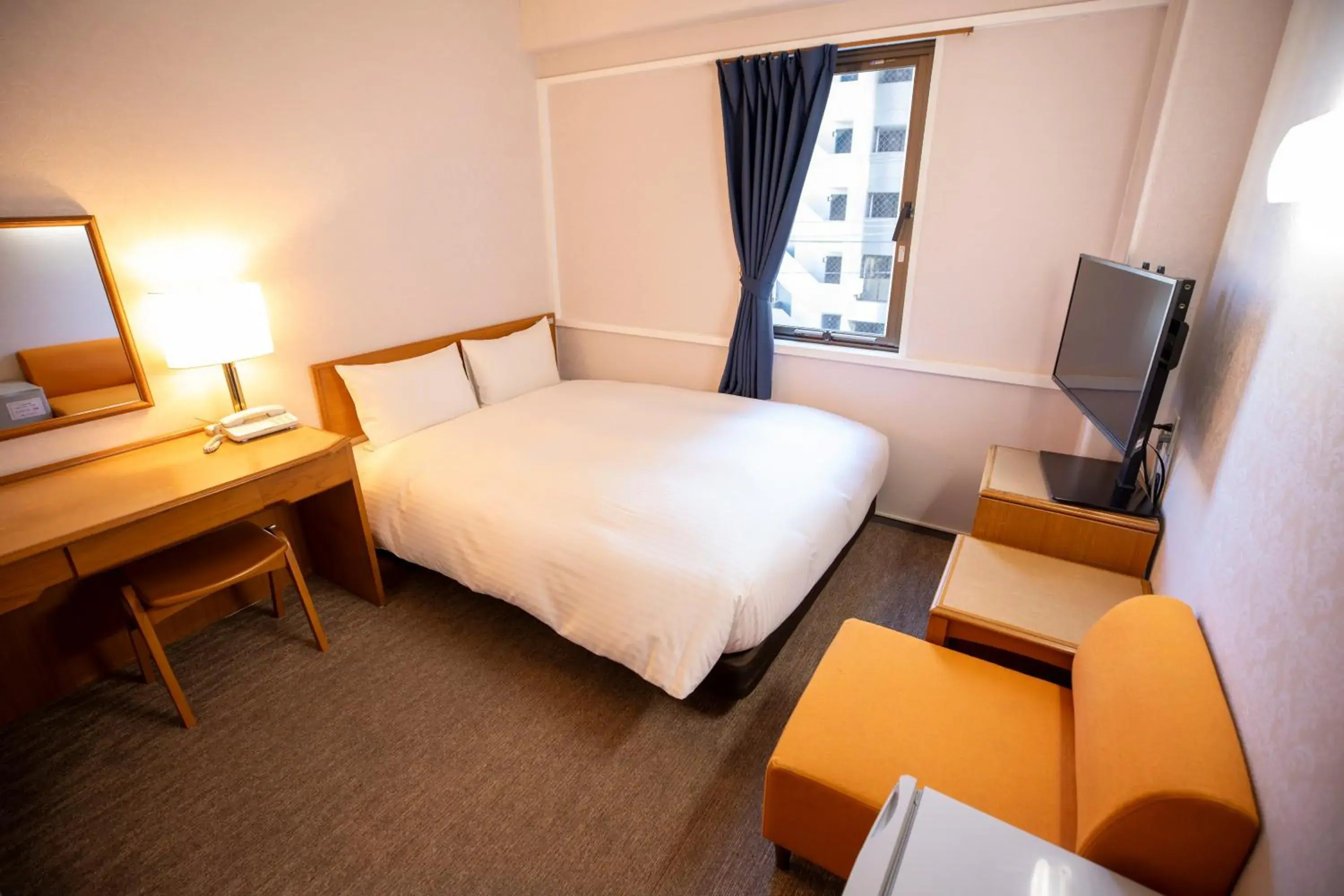 Double Room with Private Bathroom - Smoking in Hotel New Saitama Double Room with Private Bathroom - Smoking in Hotel New Saitama