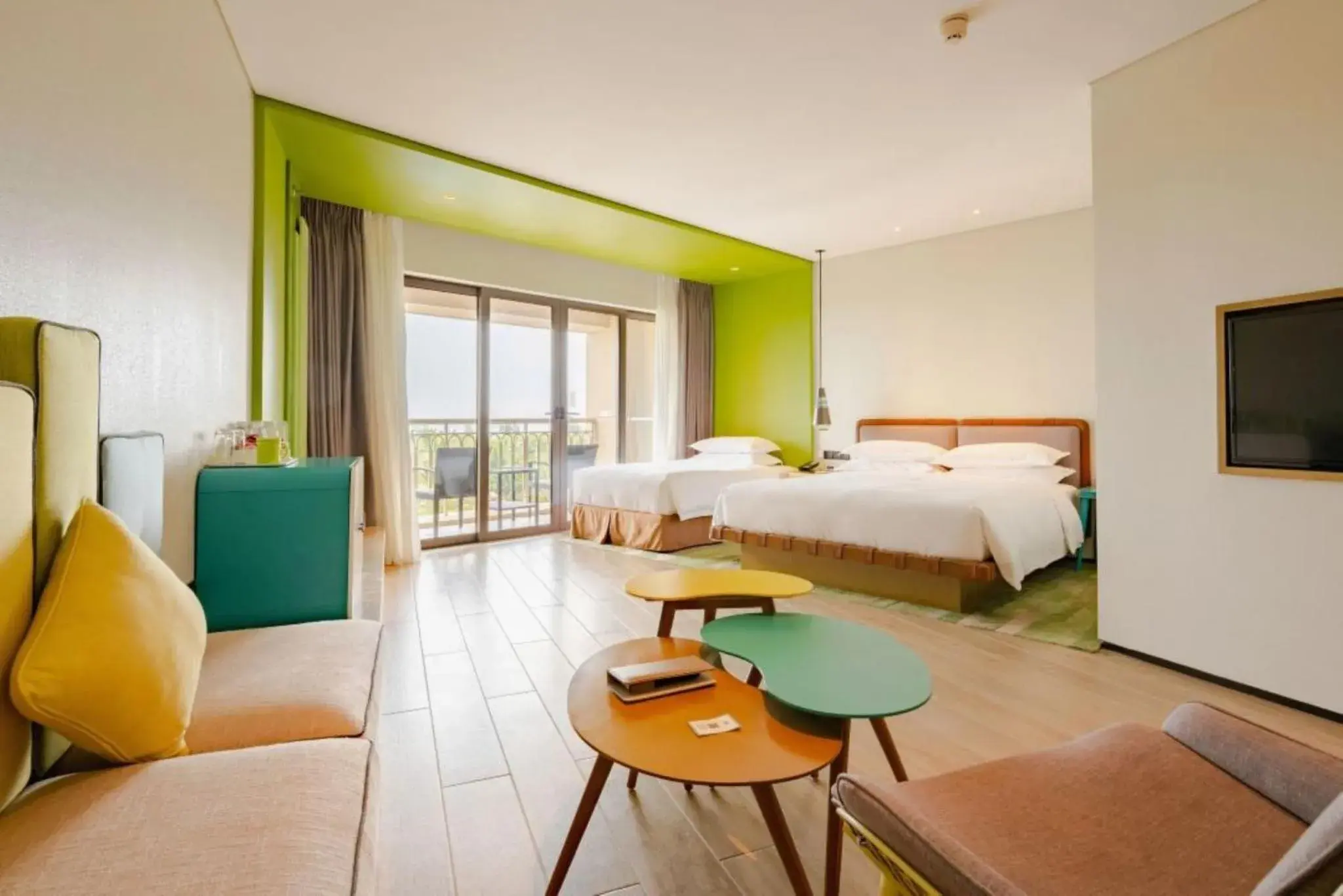 Premium King Room with King Bed and Double Bed - Kid Theme/Pool View in Holiday Inn Resort Sanya Bay by IHG Premium King Room with King Bed and Double Bed - Kid Theme/Pool View in Holiday Inn Resort Sanya Bay by IHG