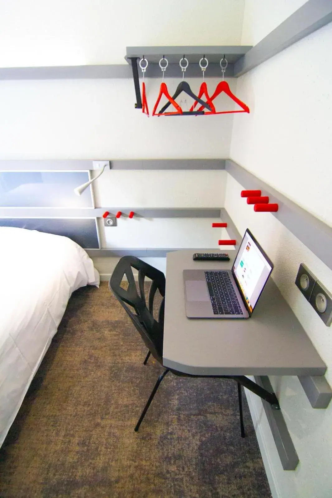 1 Double Bed in Enzo Hotels Trappes by Kyriad Direct 1 Double Bed in Enzo Hotels Trappes by Kyriad Direct