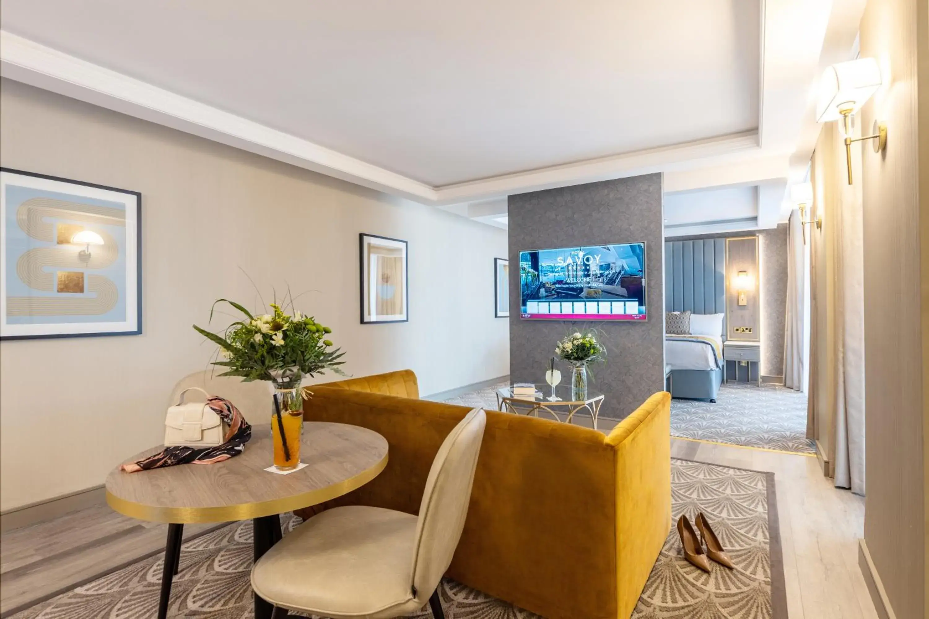 Junior Suite in The Savoy Hotel Junior Suite in The Savoy Hotel