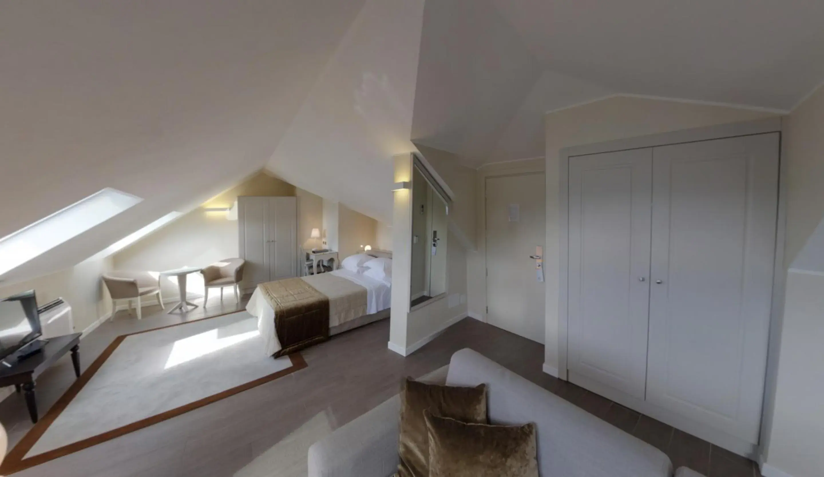 Luxury Suite in Hotel Miramare & Spa Luxury Suite in Hotel Miramare & Spa