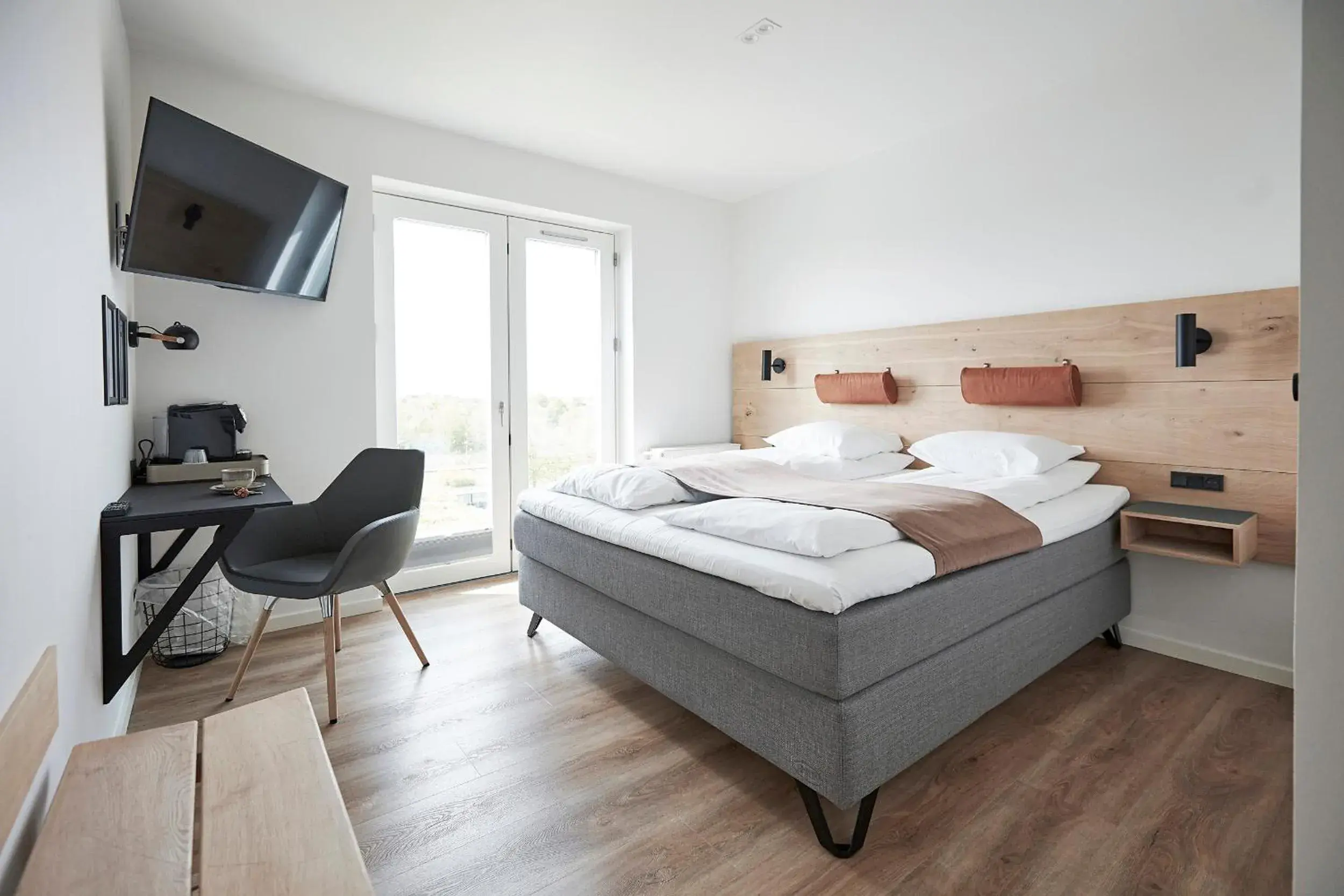 Deluxe Double Room with Bath in Hotel Skjern Deluxe Double Room with Bath in Hotel Skjern