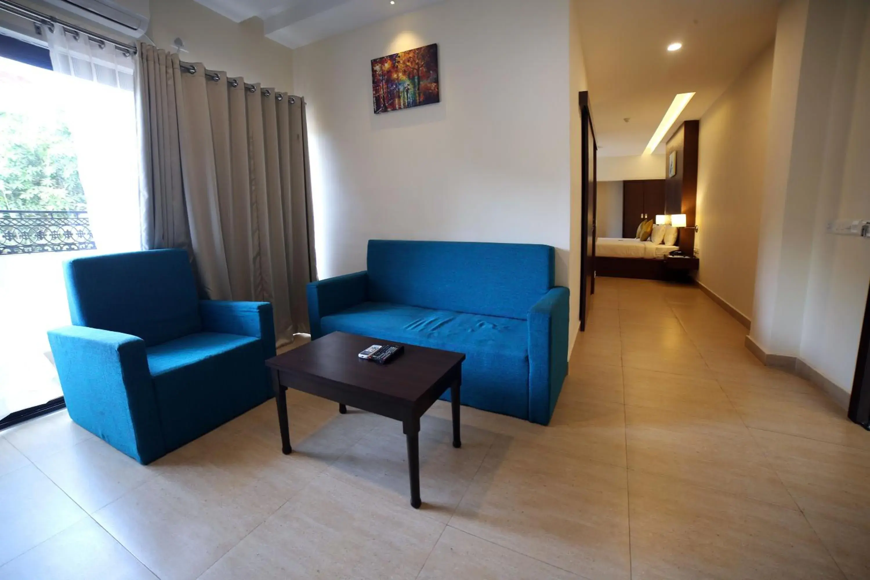 King Room with Roll-In Shower - Disability Access in Hotel Yamuna King Room with Roll-In Shower - Disability Access in Hotel Yamuna