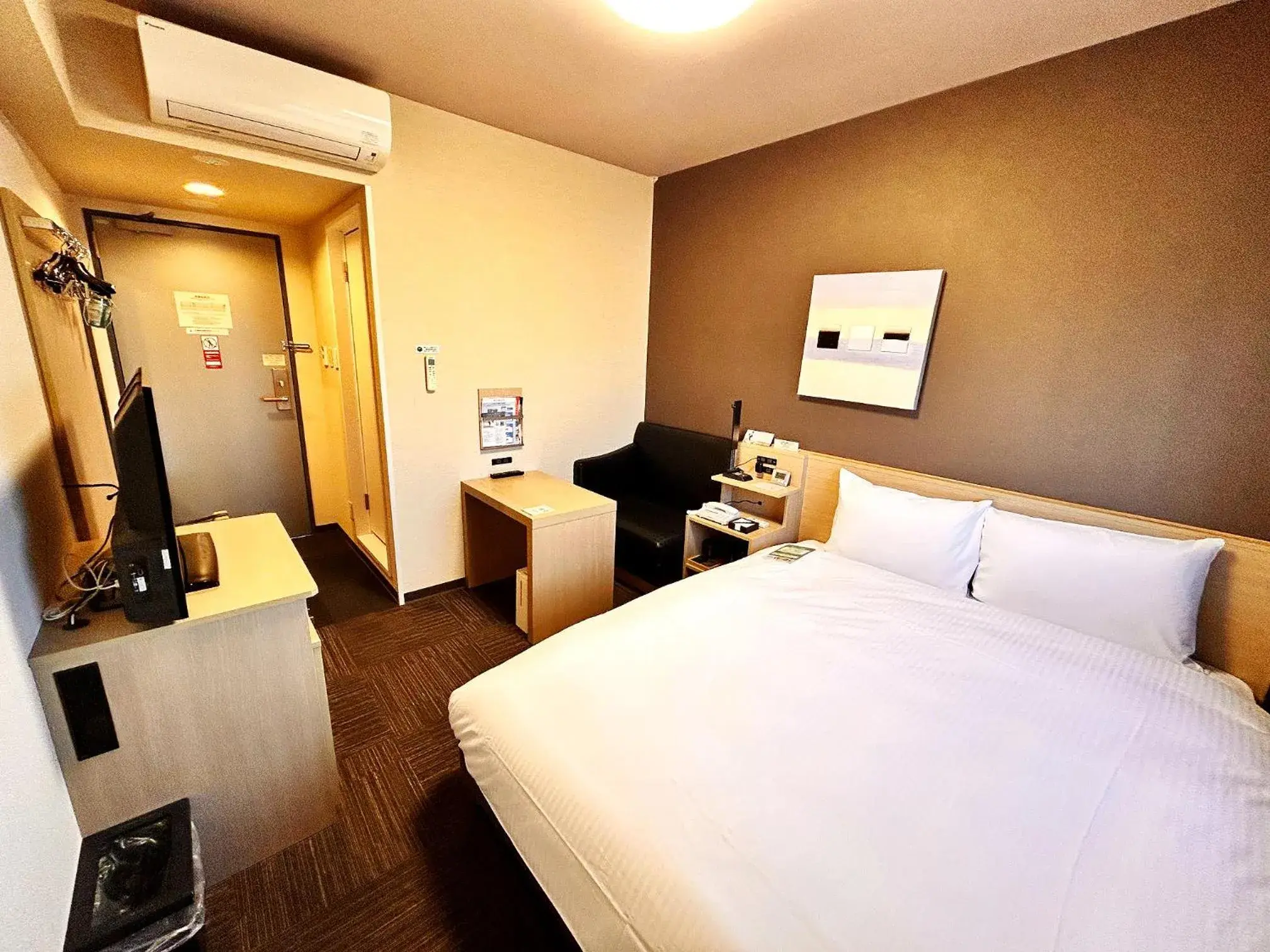 Standard Double Room - single occupancy - Smoking in Hotel Route-Inn Anan Standard Double Room - single occupancy - Smoking in Hotel Route-Inn Anan
