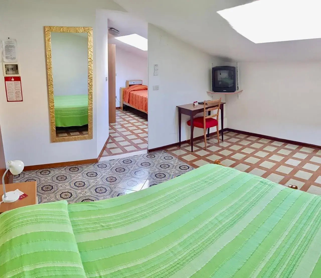 Economy Double or Twin Room in Albergo Natucci Economy Double or Twin Room in Albergo Natucci