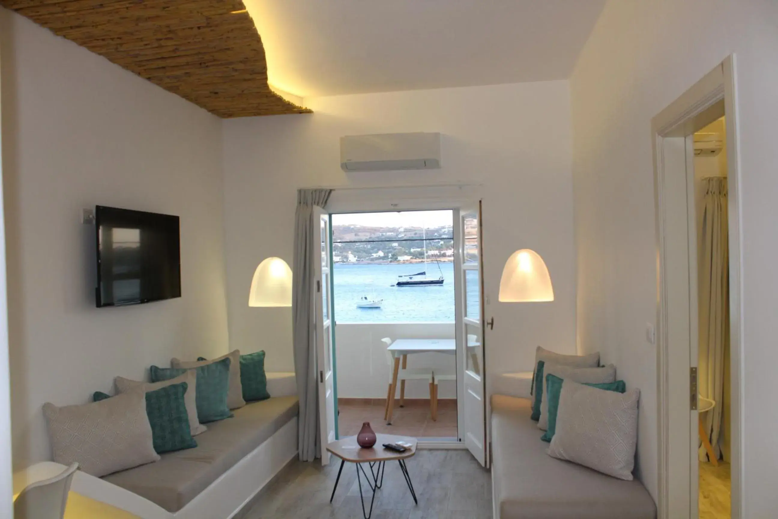 Apartment with Sea View in Alidian bay Suites Leros Apartment with Sea View in Alidian bay Suites Leros