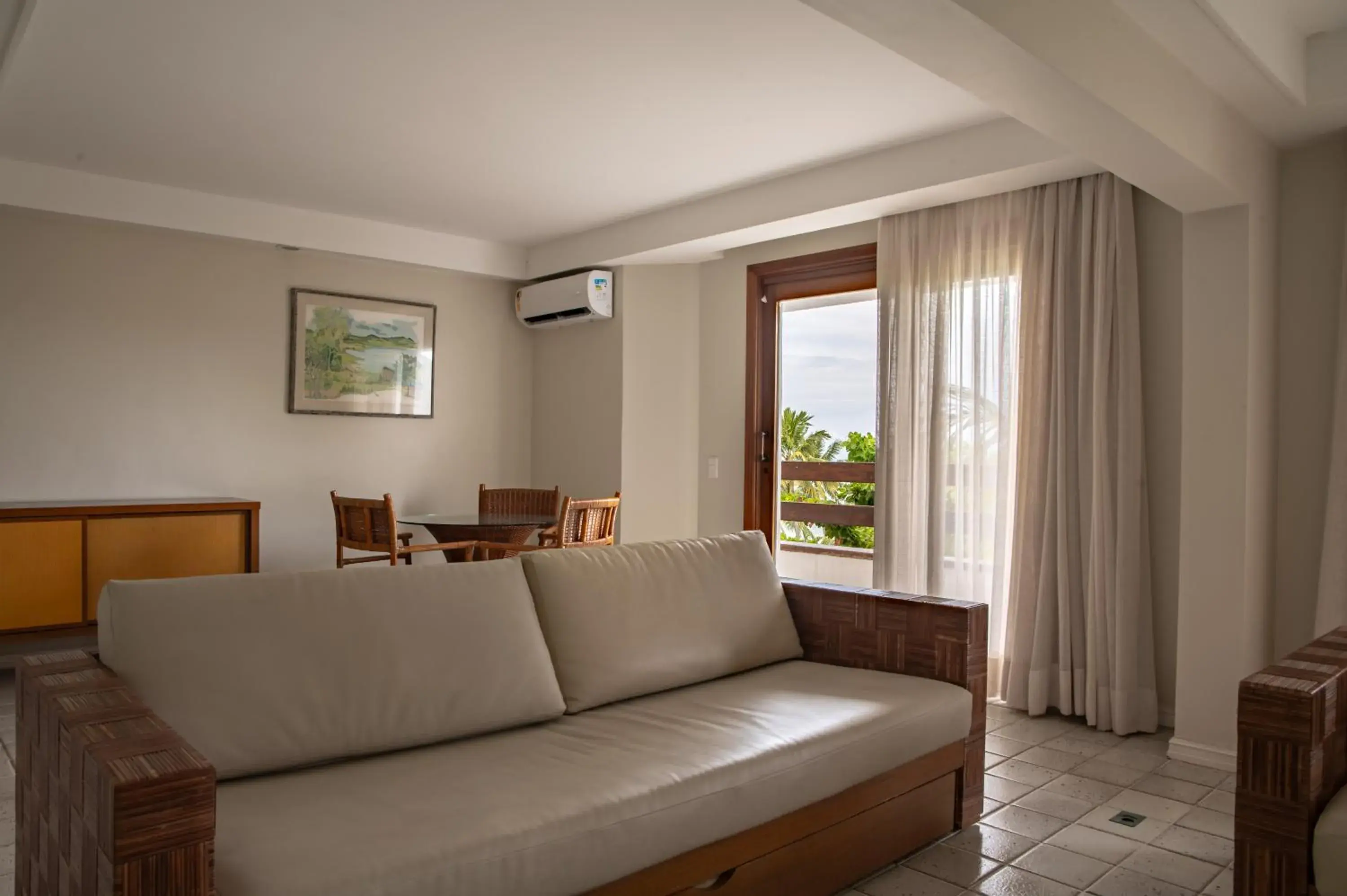 Premium Family Apartment - single occupancy - Split Level with Balcony and Front Sea View with living room in Jatiúca Suites Resort by Slaviero Hotéis Premium Family Apartment - single occupancy - Split Level with Balcony and Front Sea View with living room in Jatiúca Suites Resort by Slaviero Hotéis