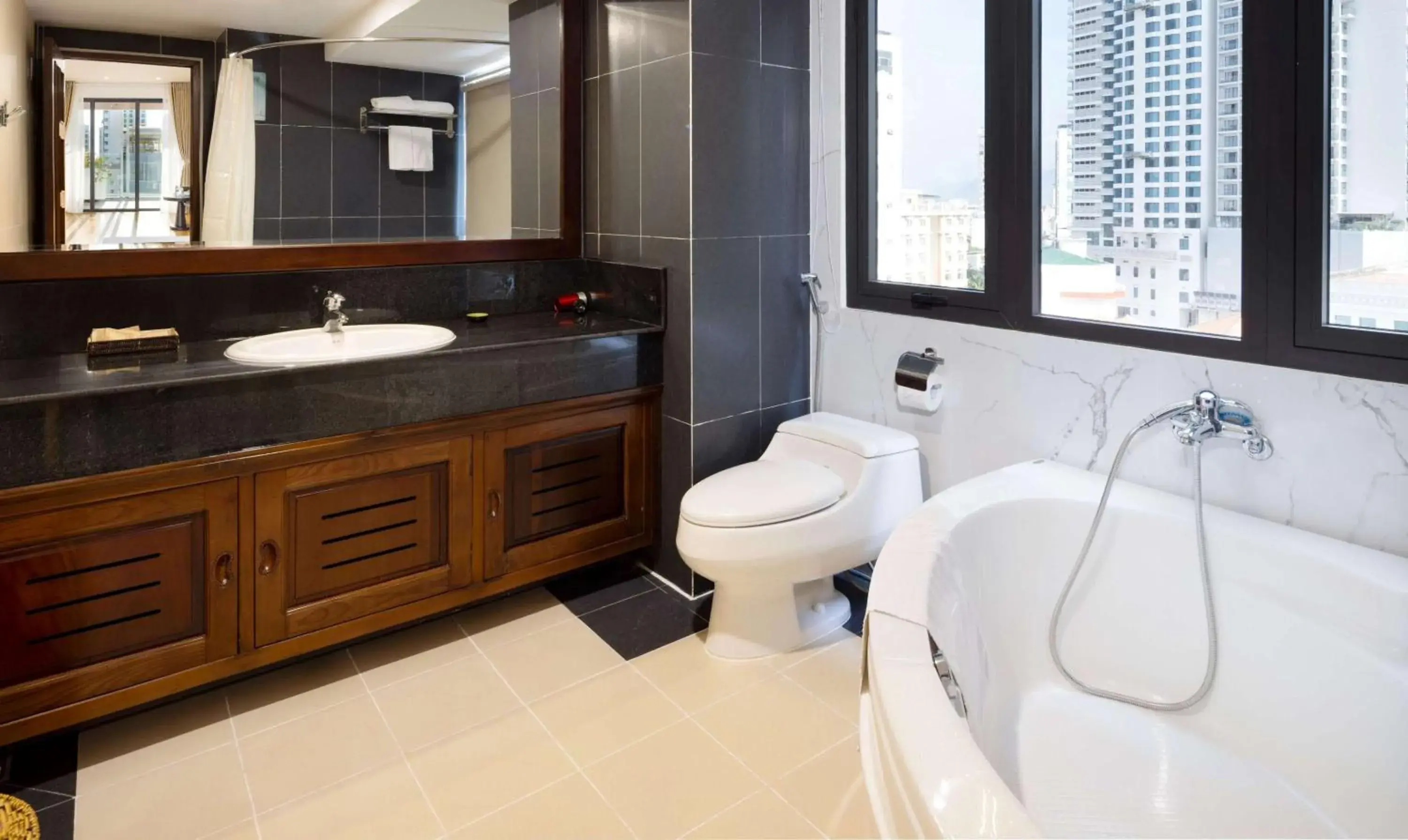 Suite with Balcony in The Summer Hotel Suite with Balcony in The Summer Hotel