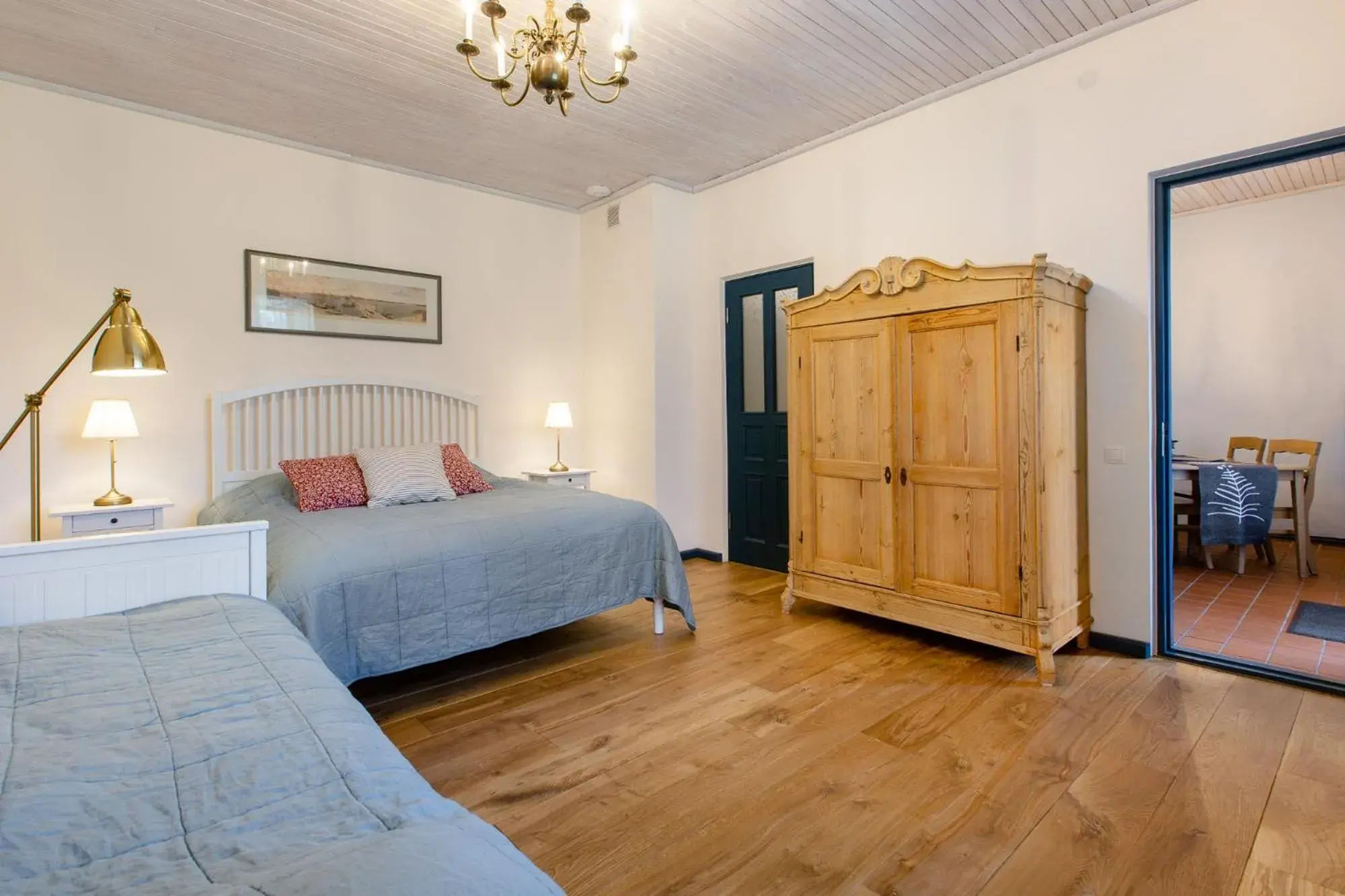 Superior Triple Room James in Karlamuiza Country Hotel Superior Triple Room James in Karlamuiza Country Hotel