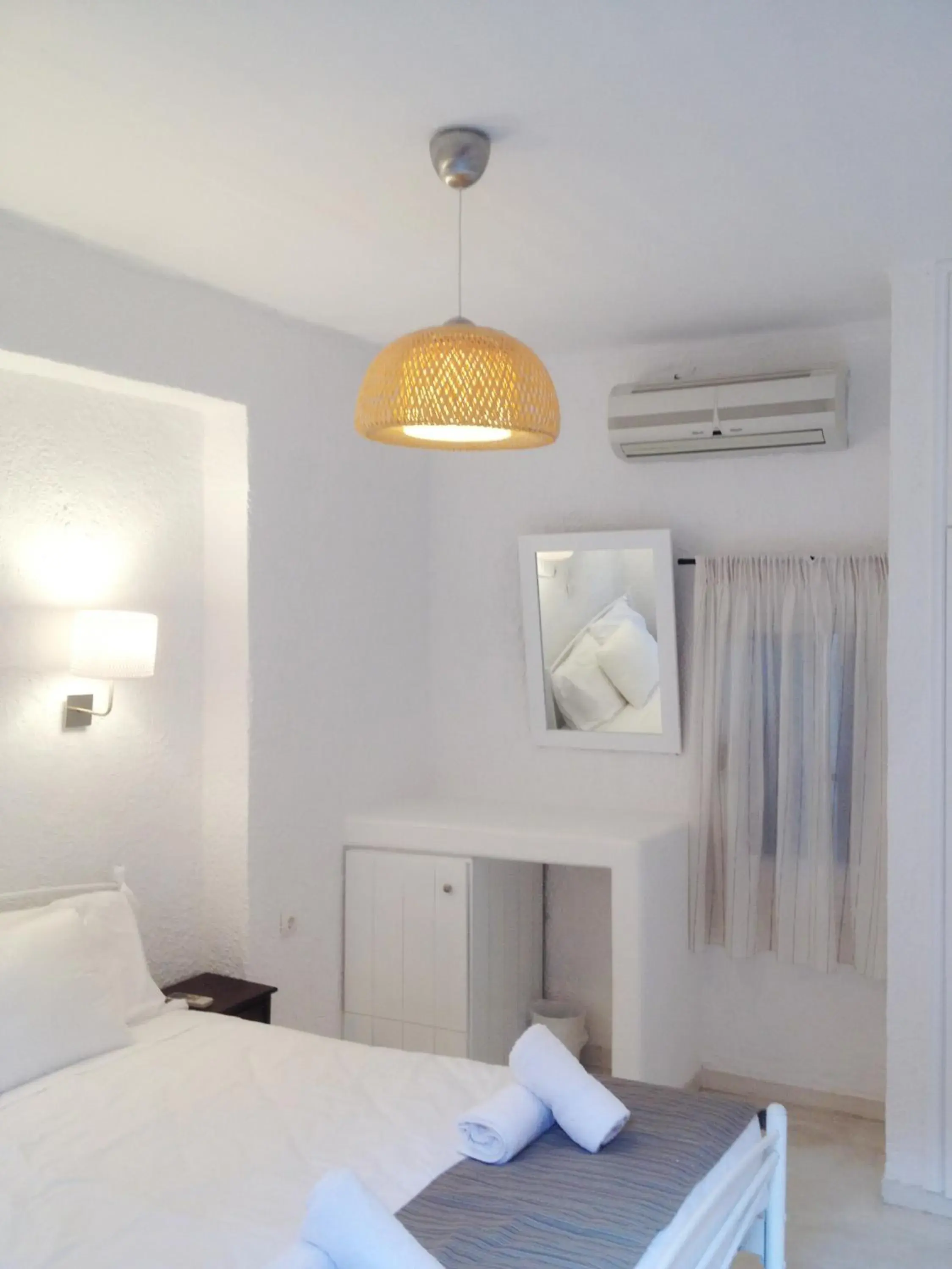 Standard Double in Auberge 32 Old Town Standard Double in Auberge 32 Old Town