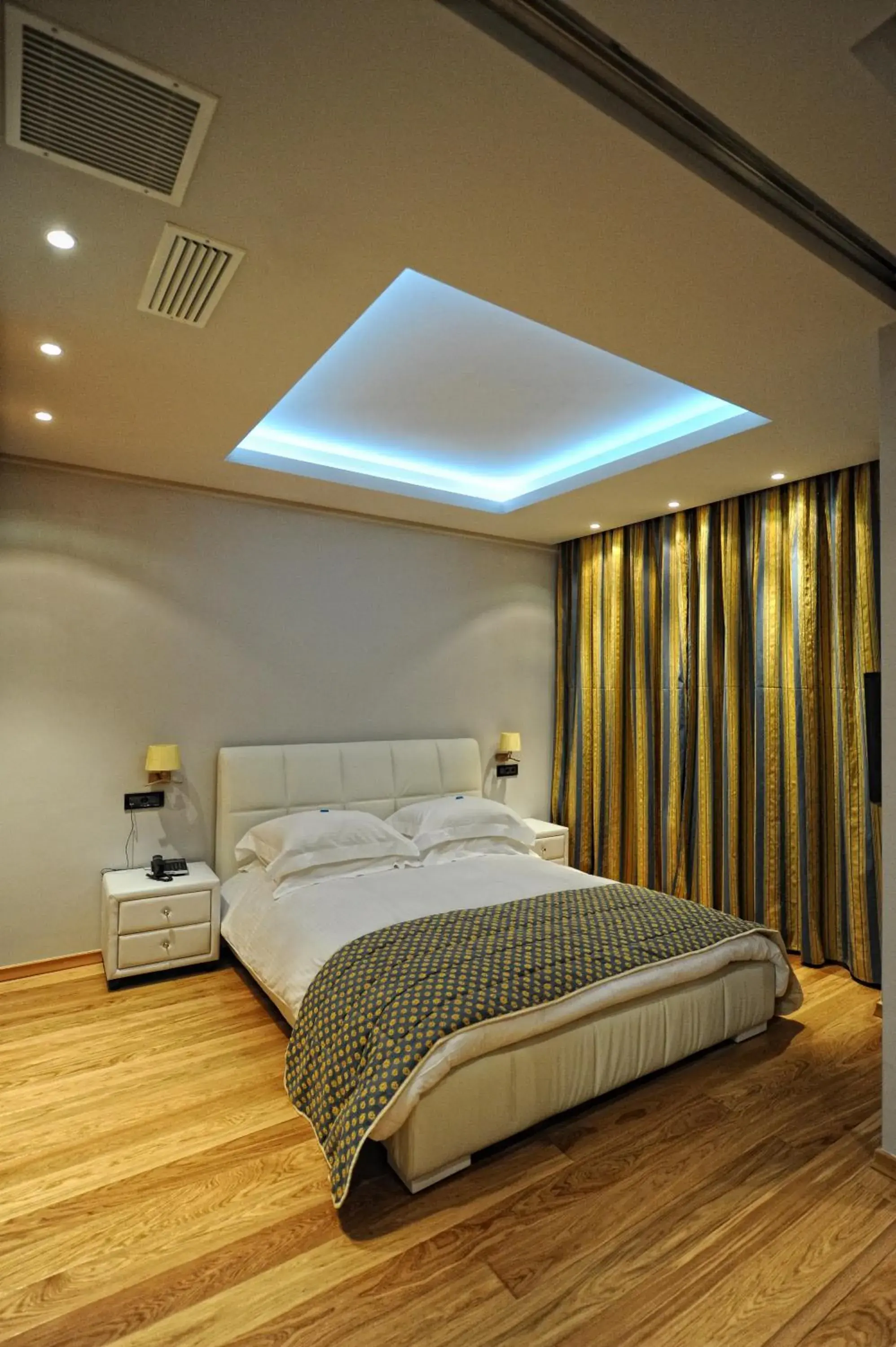 Suite in Hotel Iliana Suite in Hotel Iliana