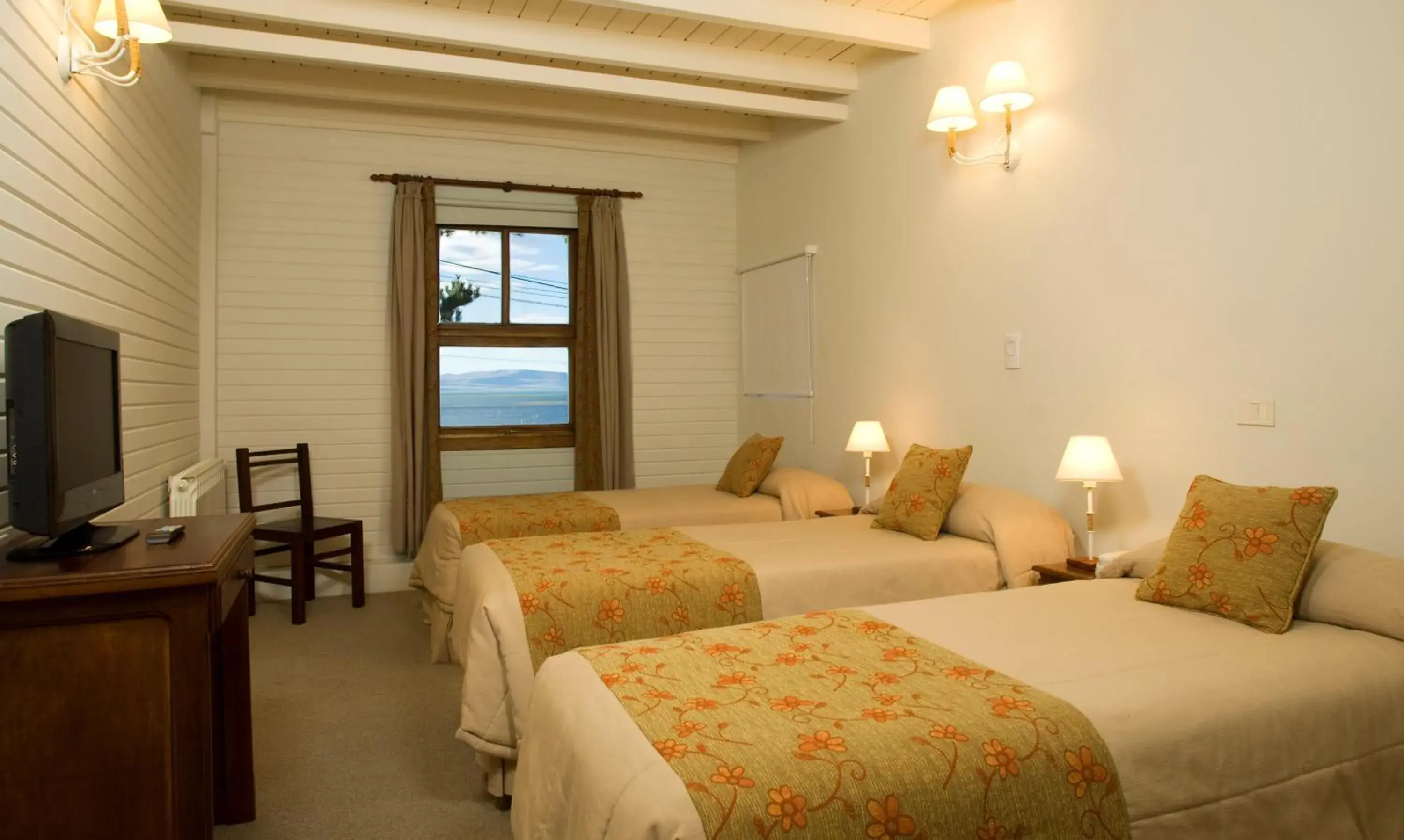 Triple Room in Lar Aike Triple Room in Lar Aike