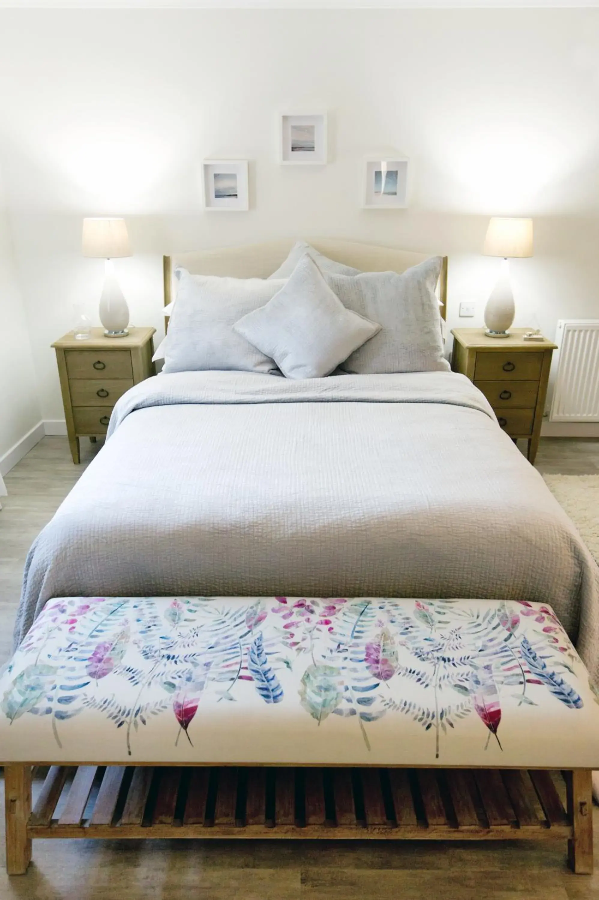 Garden Suite with King Bed and Panoramic Bay Views in Dunnet B&B Escapes Garden Suite with King Bed and Panoramic Bay Views in Dunnet B&B Escapes