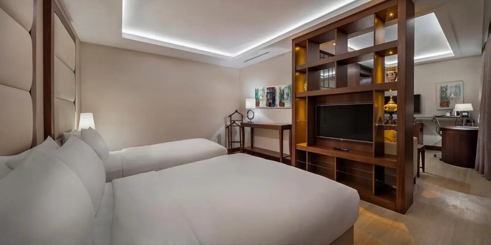 Junior Suite in Doubletree By Hilton Istanbul Topkapi Junior Suite in Doubletree By Hilton Istanbul Topkapi