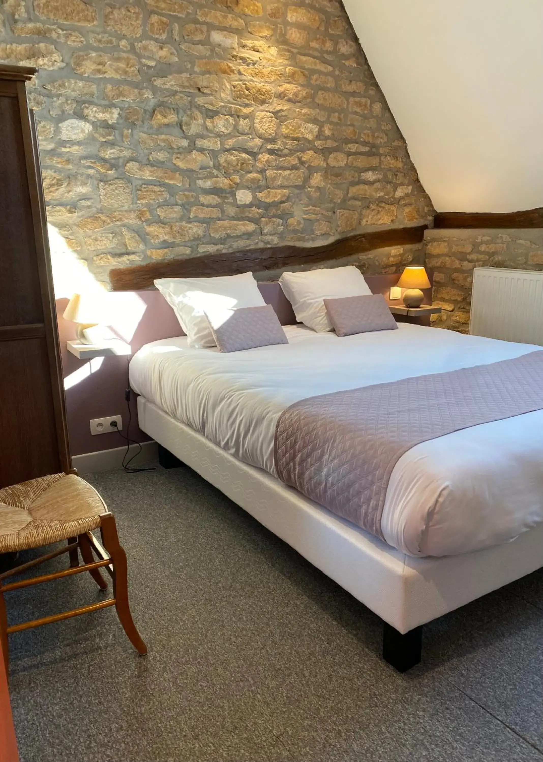 Double Room with Private Bathroom in Hostellerie Du Chateau Double Room with Private Bathroom in Hostellerie Du Chateau