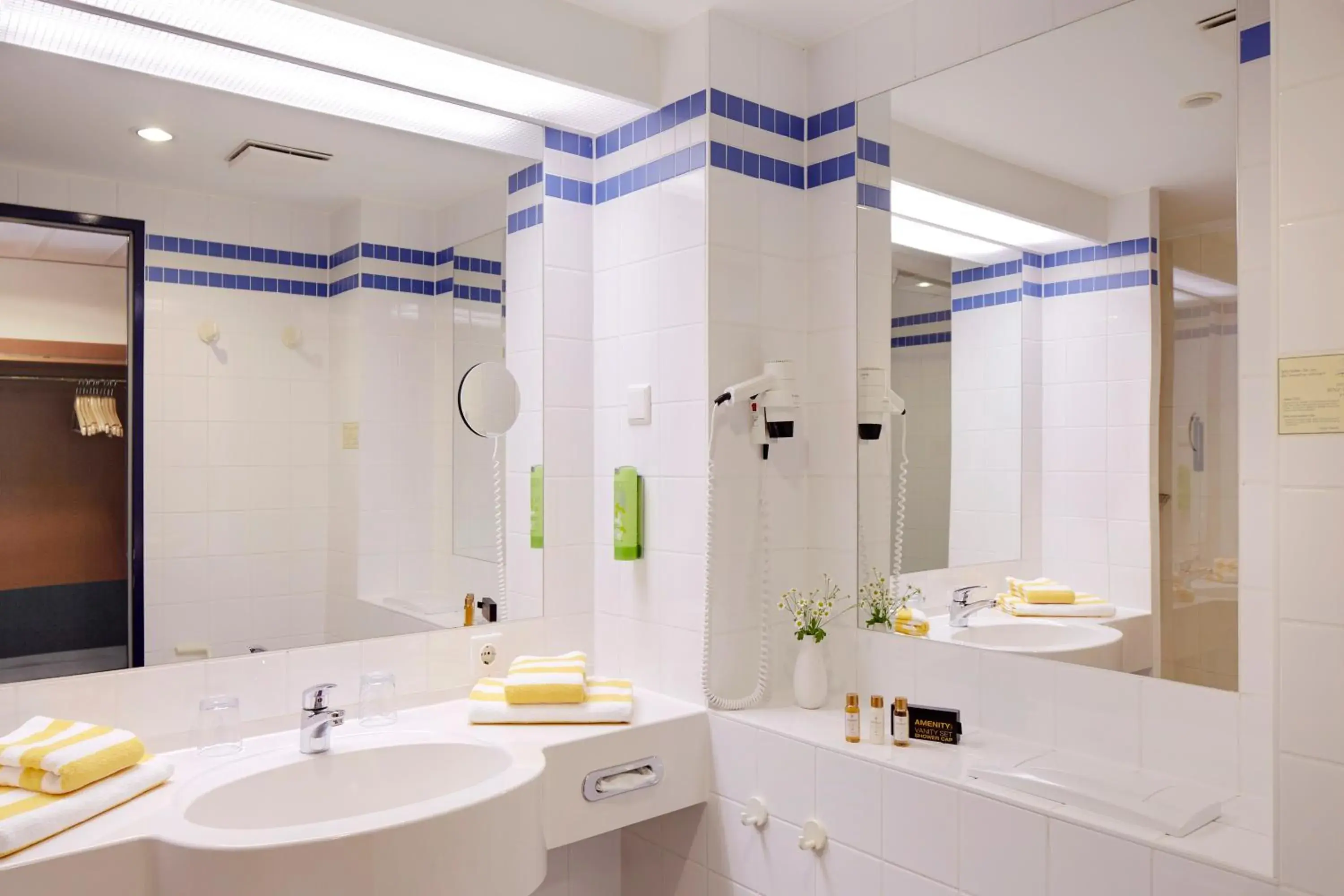 Standard Double Room with Balcony - single occupancy in Dorint Seehotel Binz-Therme Standard Double Room with Balcony - single occupancy in Dorint Seehotel Binz-Therme