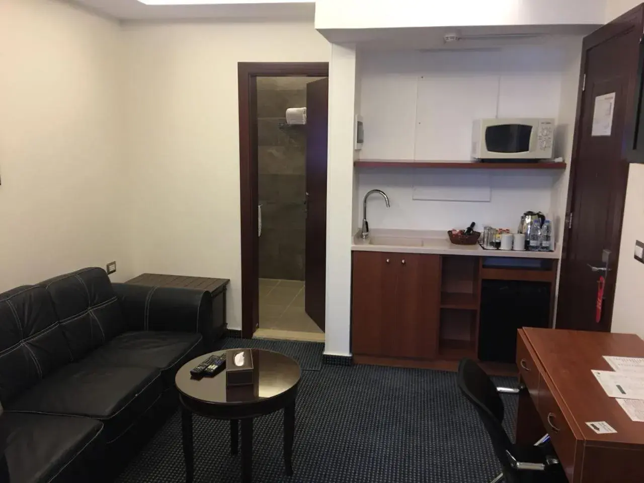 Executive King Suite in Midtown Hotel & Suites Executive King Suite in Midtown Hotel & Suites