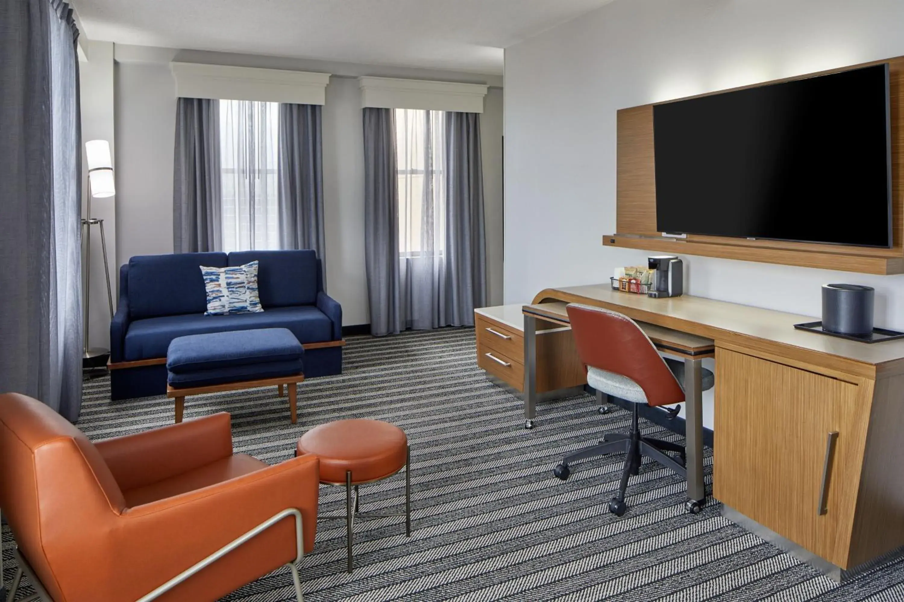 Suite, 1 King, Sofa bed in Courtyard by Marriott Nashville Downtown Suite, 1 King, Sofa bed in Courtyard by Marriott Nashville Downtown
