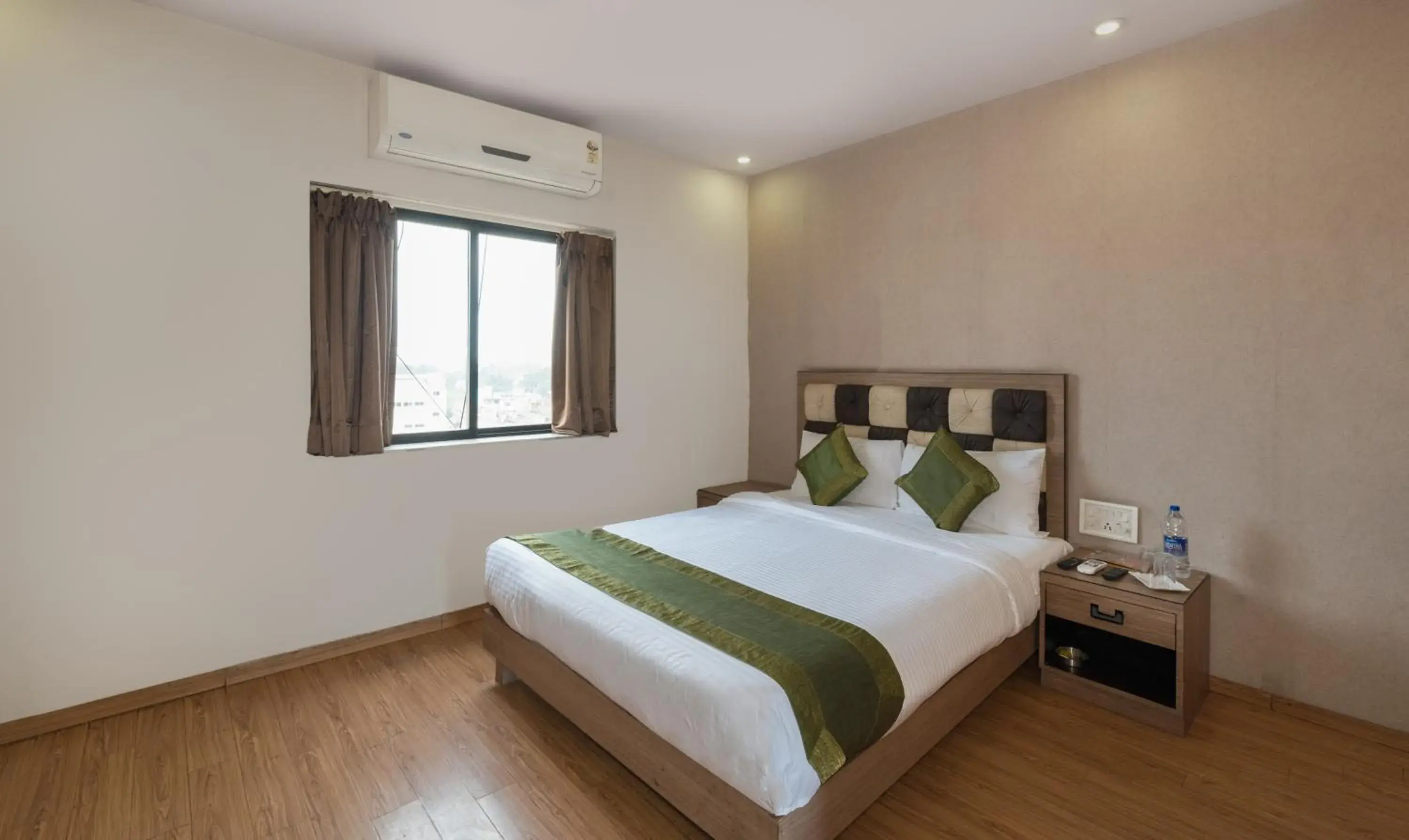 Deluxe Double Room - single occupancy in Treebo Pal Comfort Deluxe Double Room - single occupancy in Treebo Pal Comfort