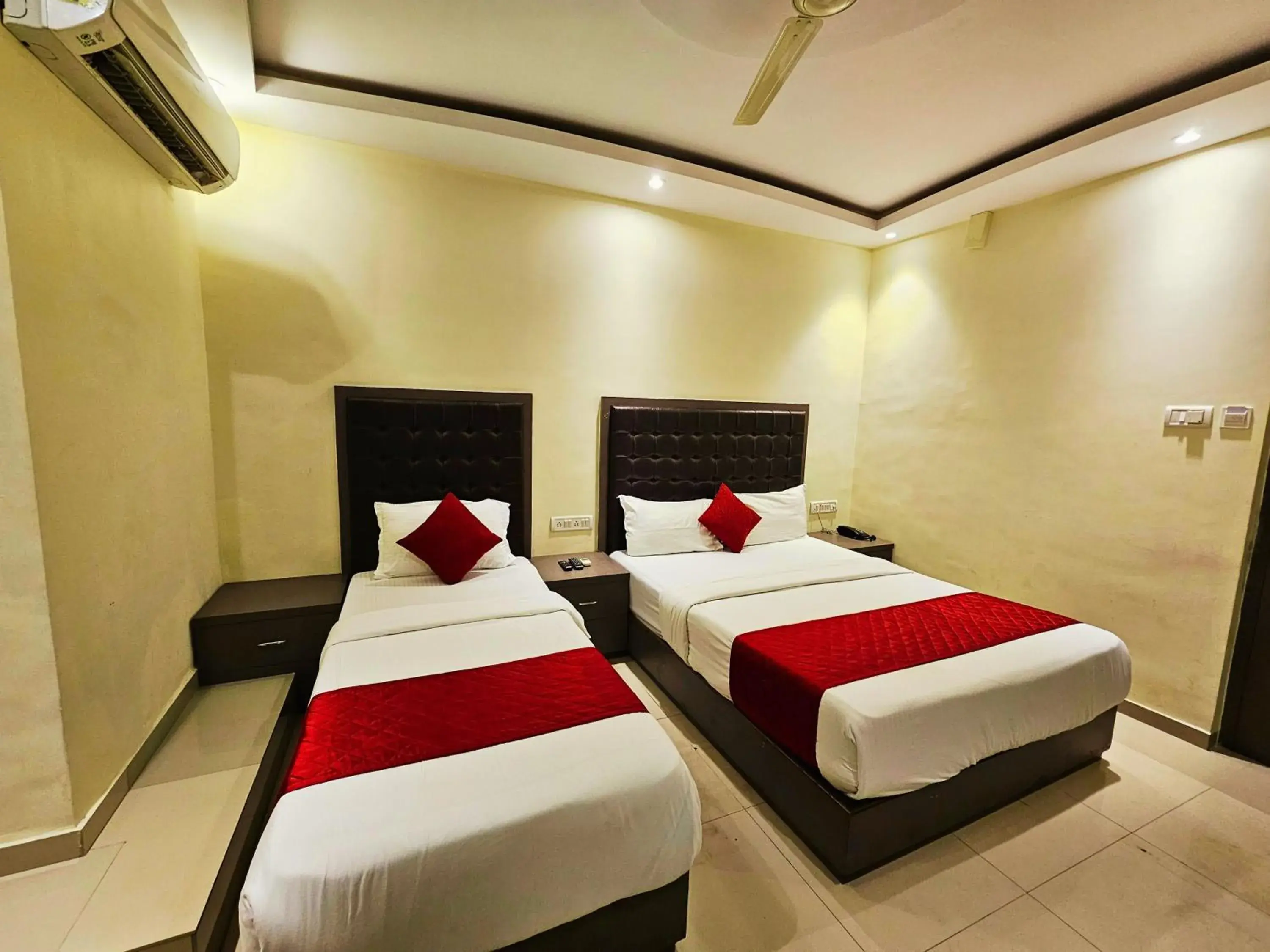 Deluxe Triple Room - single occupancy in Hotel BKC Inn - Near Trade Center, Visa Consulate BKC Deluxe Triple Room - single occupancy in Hotel BKC Inn - Near Trade Center, Visa Consulate BKC