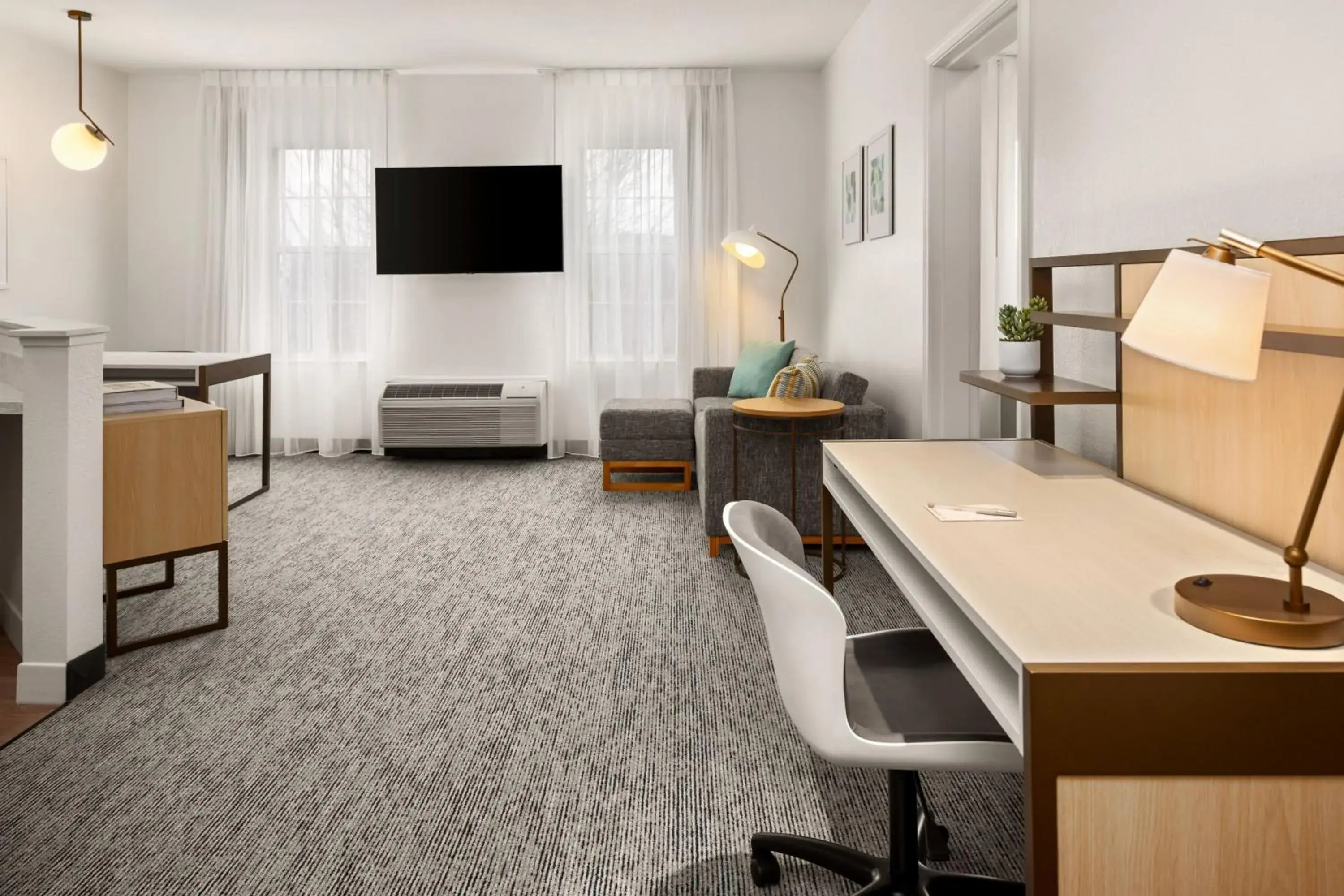 One-Bedroom Queen Suite in TownePlace Suites Chicago Lombard One-Bedroom Queen Suite in TownePlace Suites Chicago Lombard