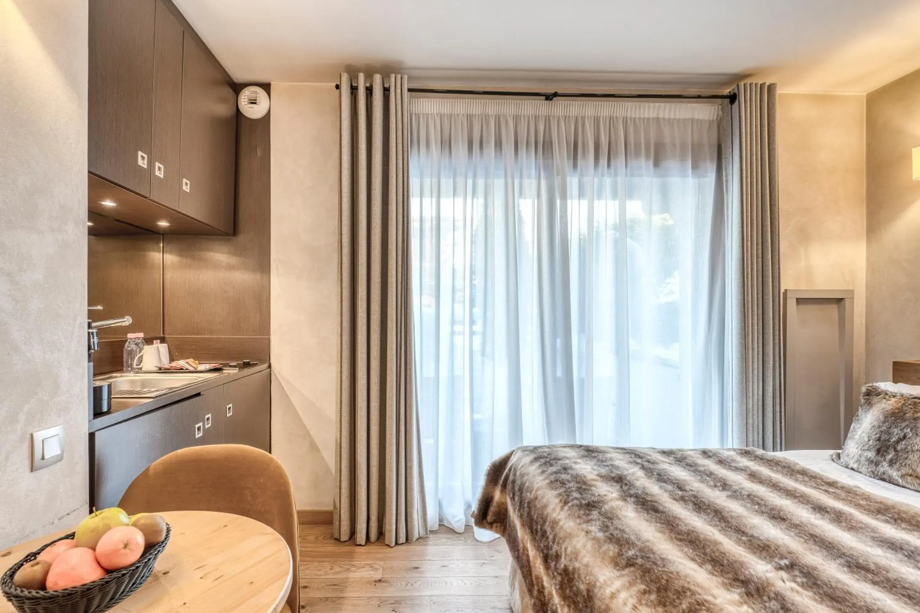 Double Room with Terrace in Les Loges Blanches Megève Double Room with Terrace in Les Loges Blanches Megève