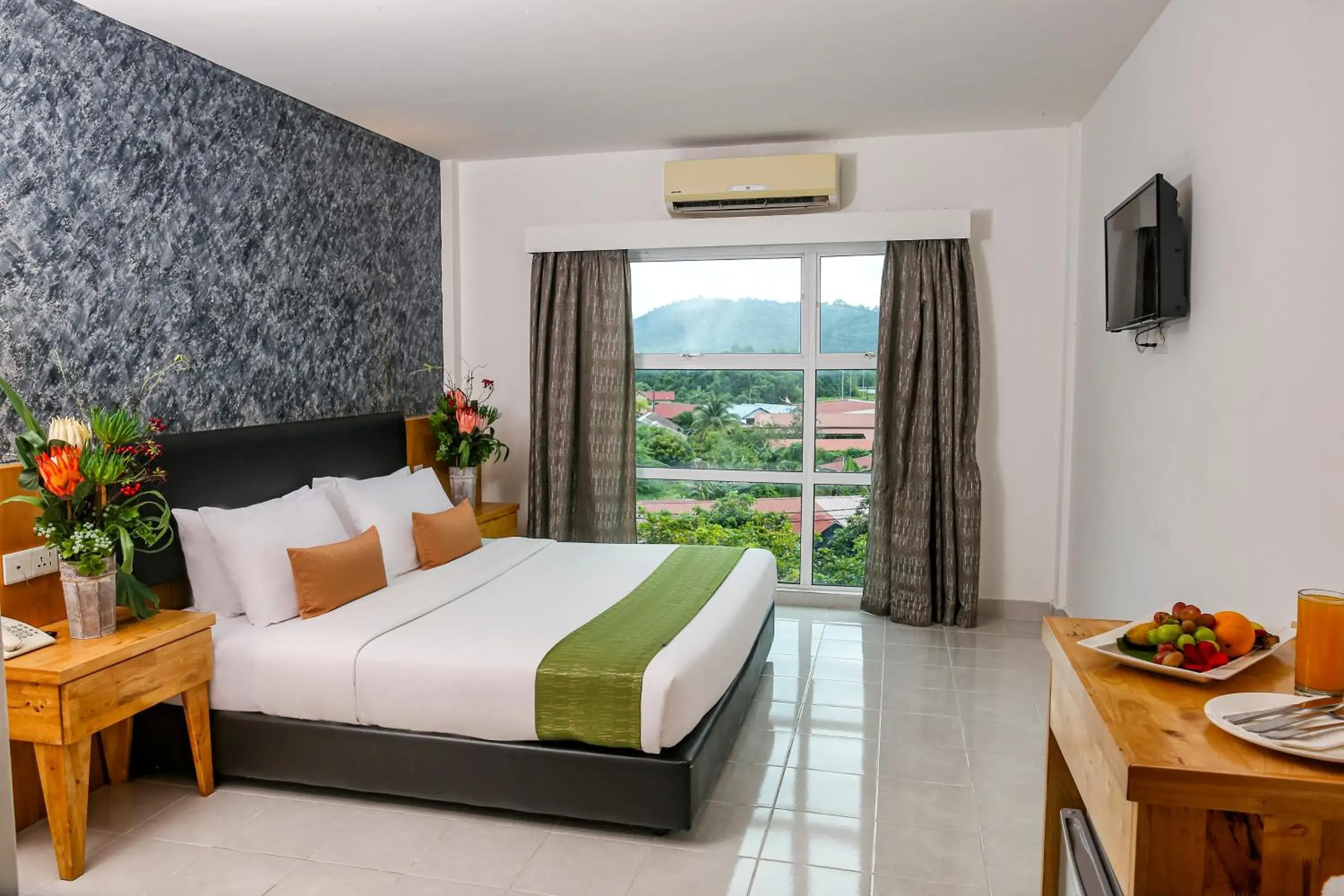 Deluxe King Room in Langkapuri Resort Langkawi Deluxe King Room in Langkapuri Resort Langkawi