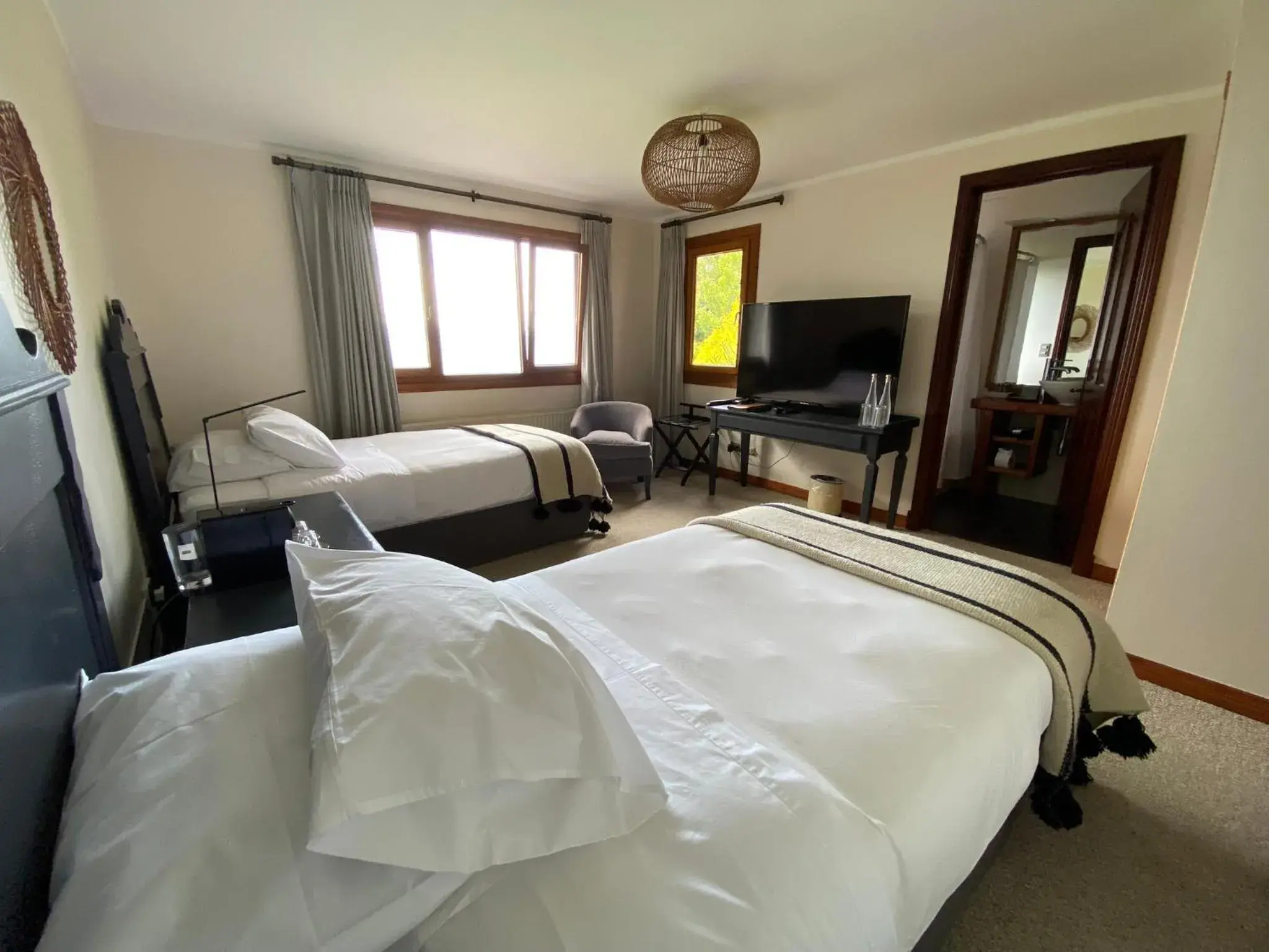 Twin Room with Lake View in Casa Molino Hotel Boutique & Restaurant Puerto Varas Twin Room with Lake View in Casa Molino Hotel Boutique & Restaurant Puerto Varas