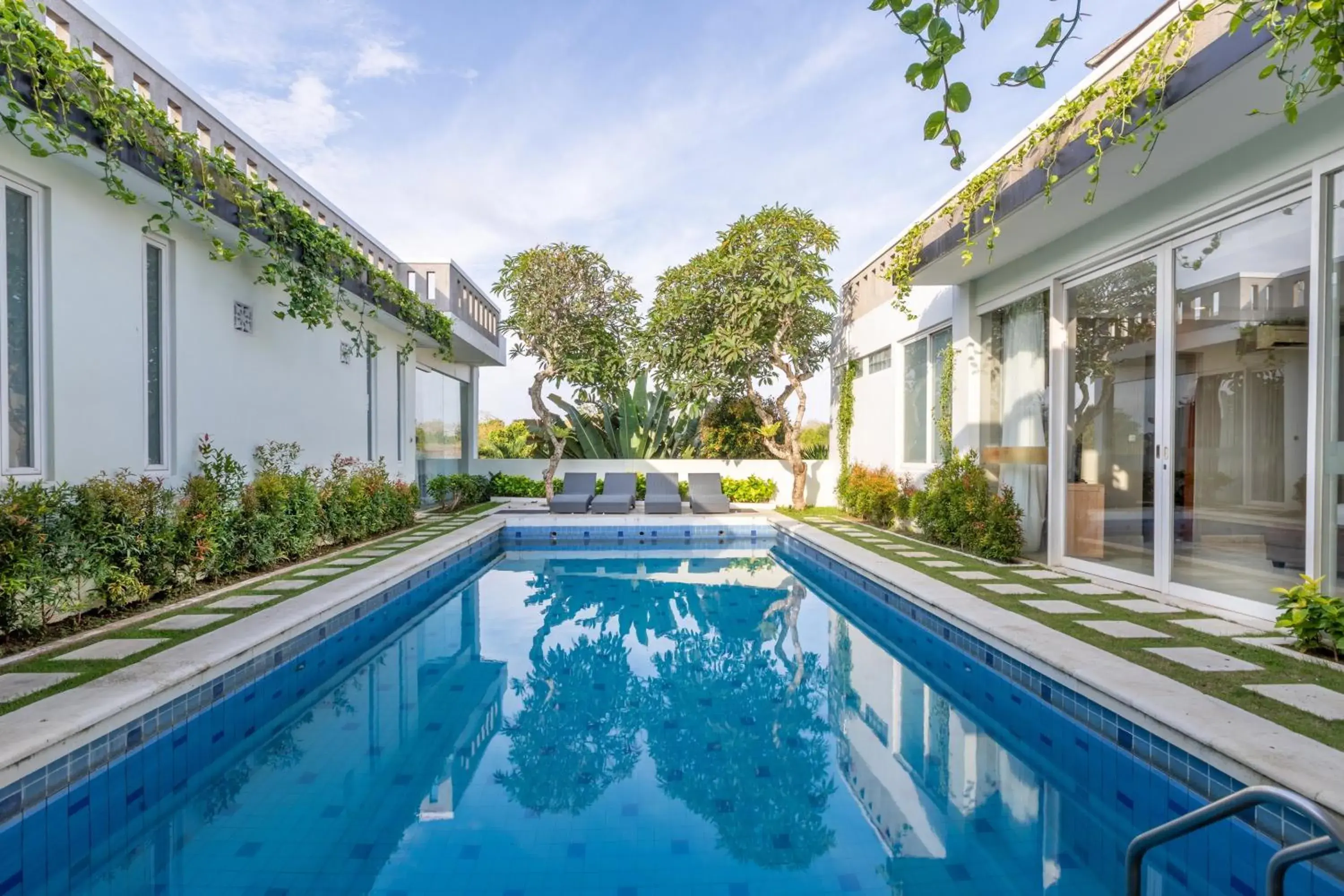 Three-Bedroom Villa with Private Pool in Nunamkhalu Private Villa and Spa Three-Bedroom Villa with Private Pool in Nunamkhalu Private Villa and Spa