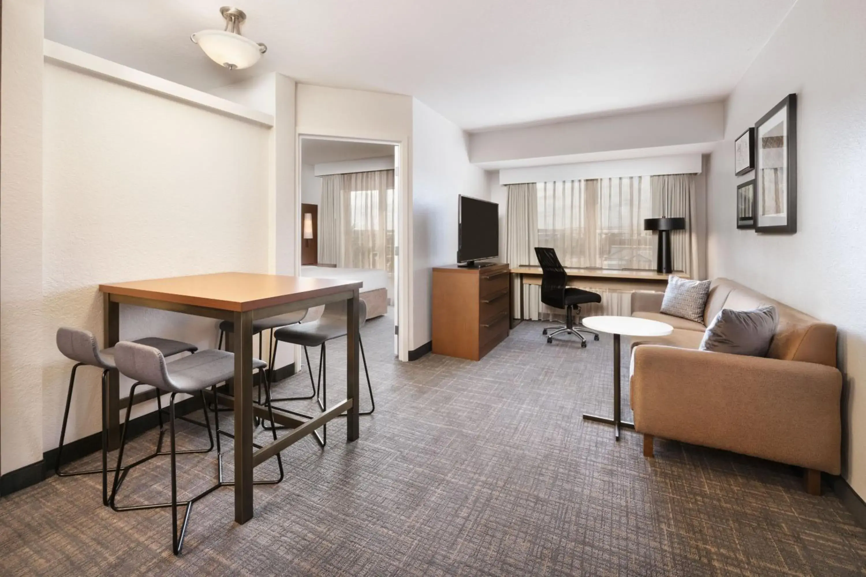 Two-Bedroom Suite with One King Bed, One Queen Bed and Adapted Tub - Mobility and Hearing Accessible in Residence Inn by Marriott Daytona Beach Speedway/Airport Two-Bedroom Suite with One King Bed, One Queen Bed and Adapted Tub - Mobility and Hearing Accessible in Residence Inn by Marriott Daytona Beach Speedway/Airport