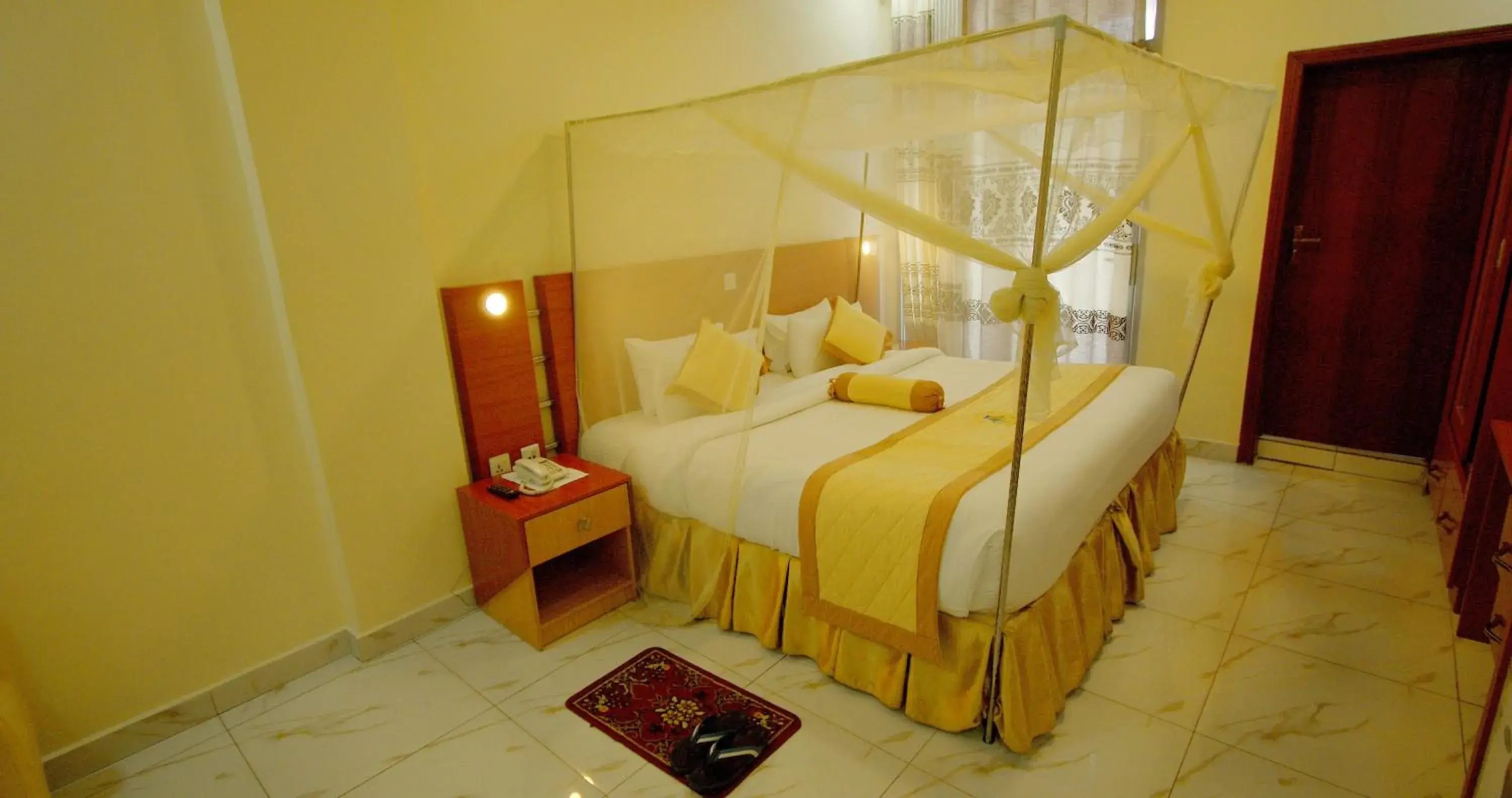 Single Room - single occupancy in FATIMA HOTEL Ltd Single Room - single occupancy in FATIMA HOTEL Ltd