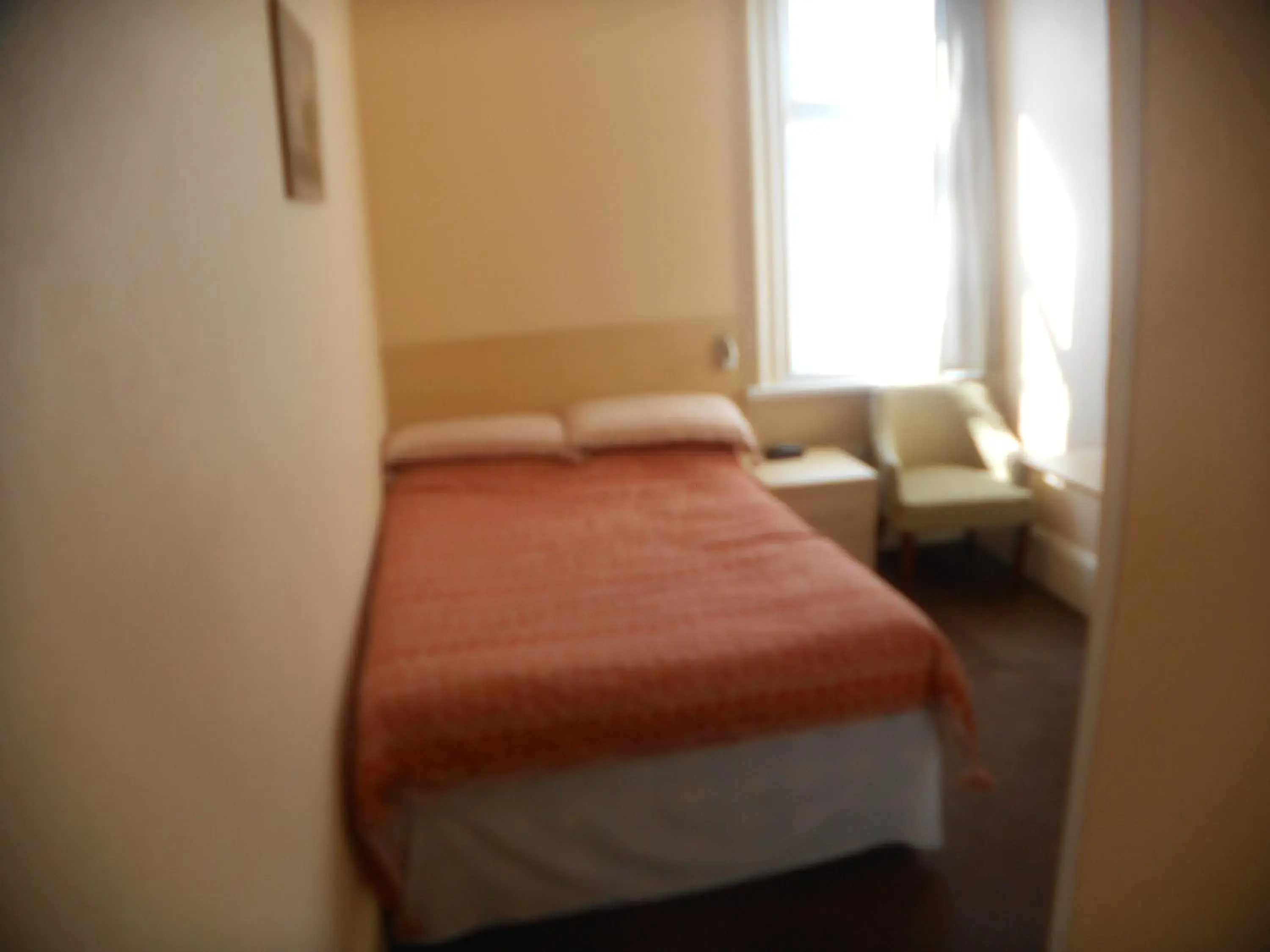 Budget Double Room - single occupancy in St Annes Budget Double Room - single occupancy in St Annes