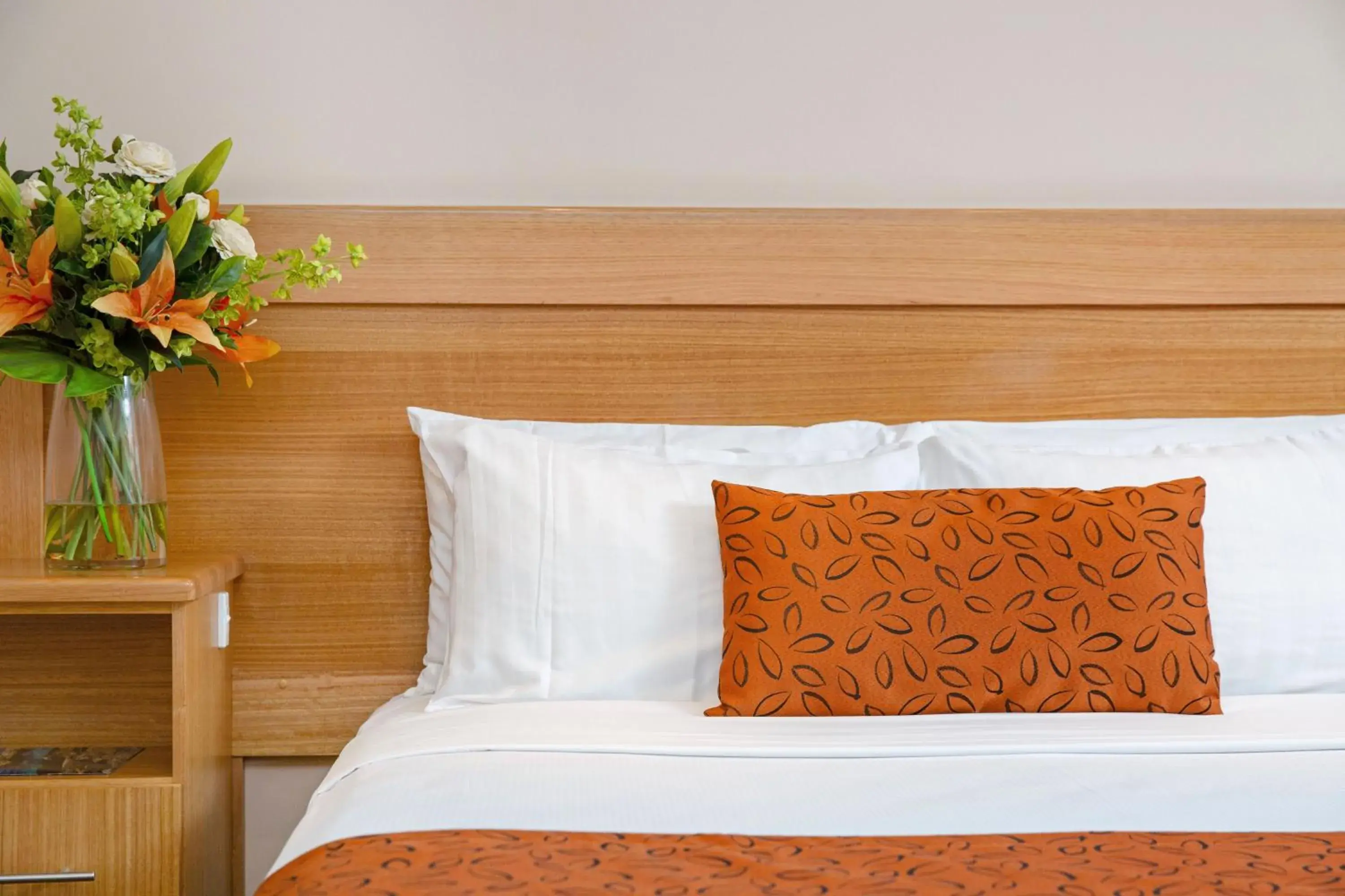 Executive Queen Room in Sunseeker Motor Inn Executive Queen Room in Sunseeker Motor Inn