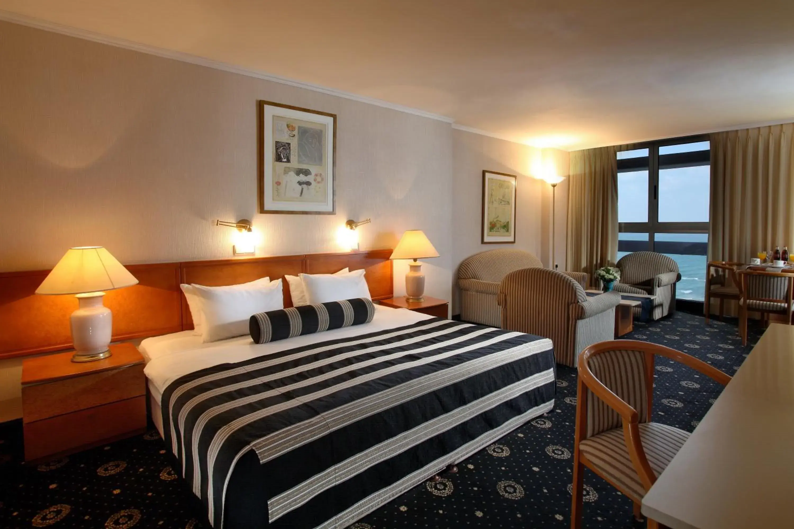 Junior Suite with Sea View in The Seasons Hotel -Studio & Suite Junior Suite with Sea View in The Seasons Hotel -Studio & Suite