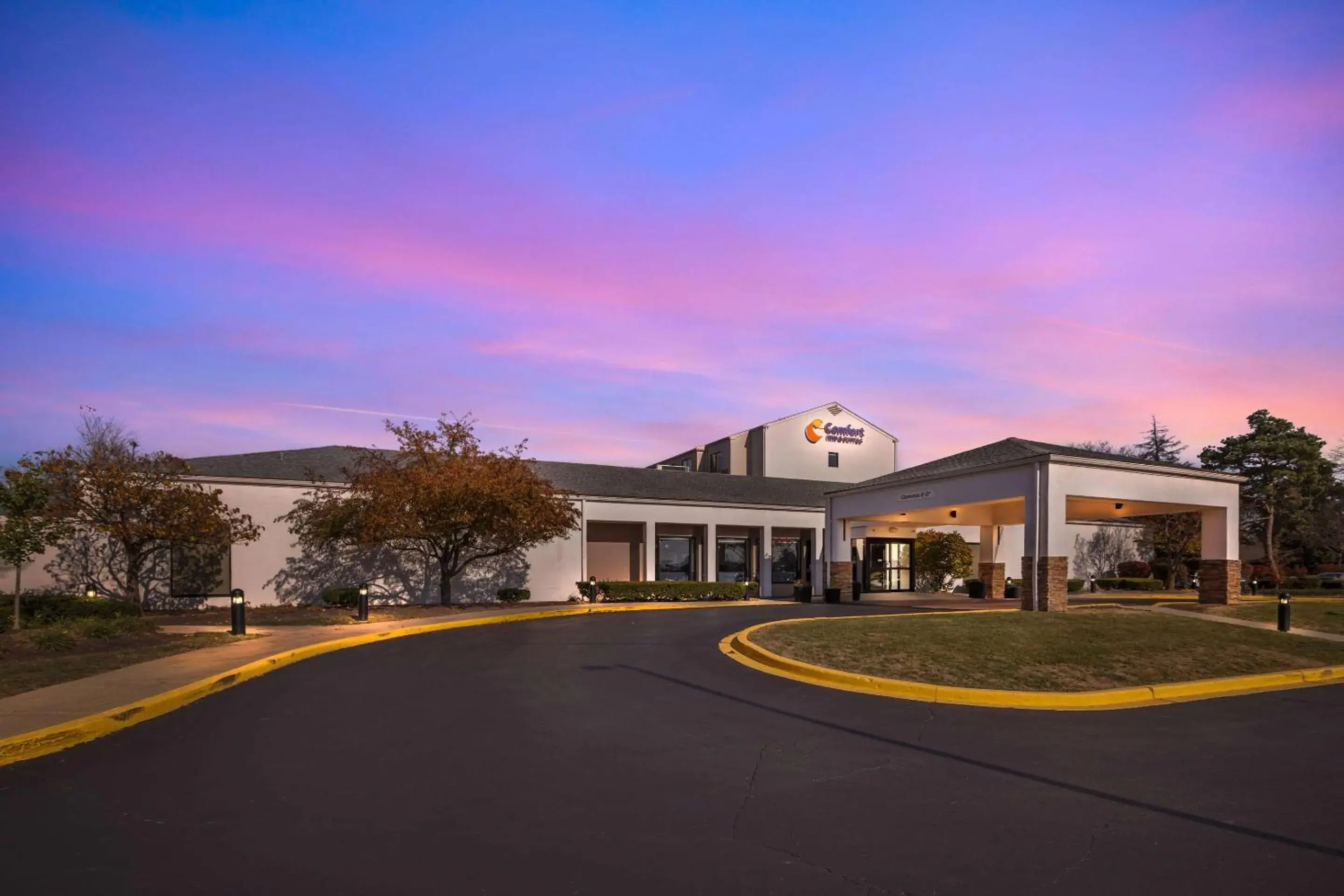 Comfort Inn & Suites Arlington Heights - Buffalo Grove Comfort Inn & Suites Arlington Heights - Buffalo Grove