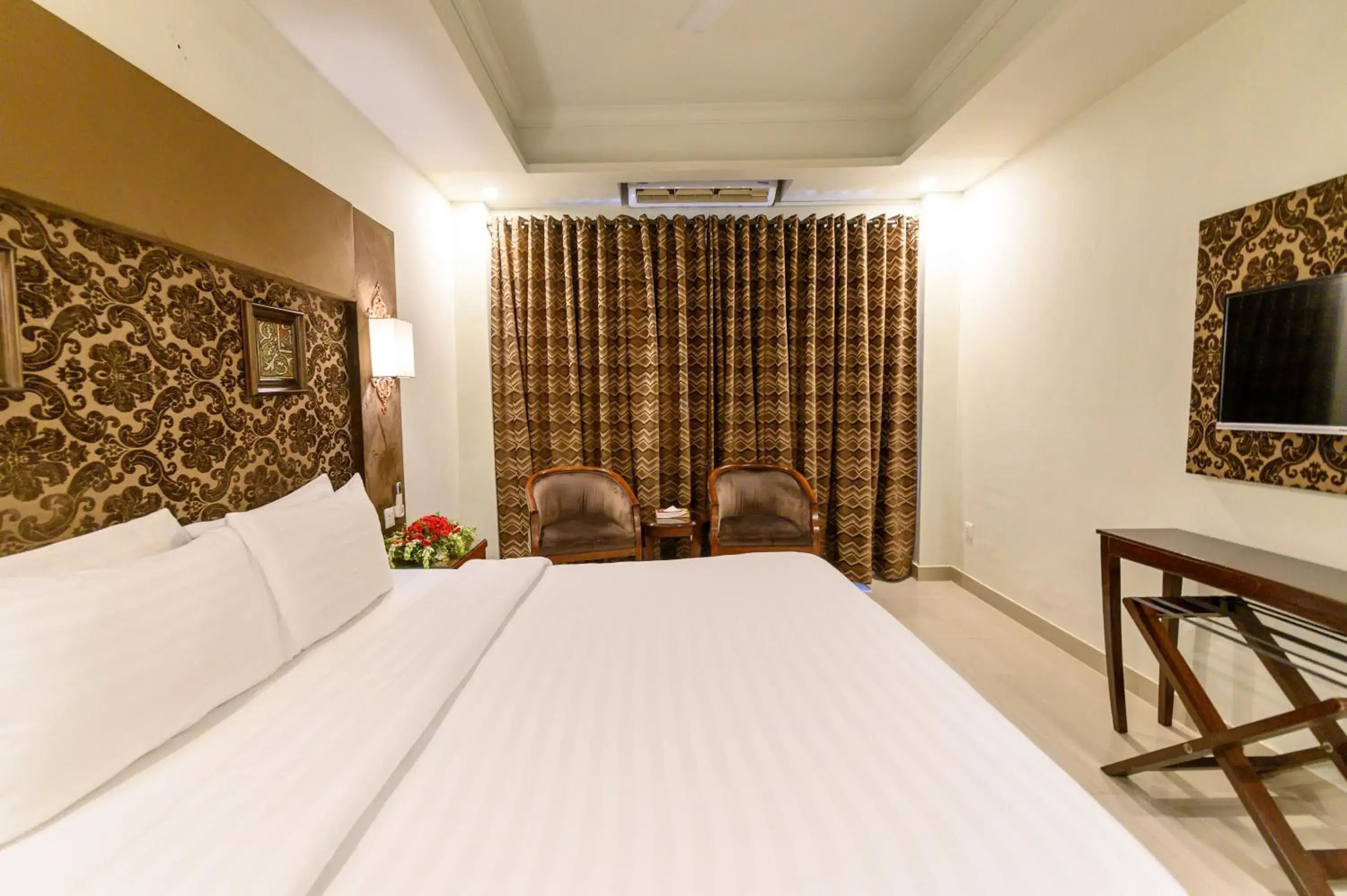 Suite in Hotel One Jinnah, Islamabad Suite in Hotel One Jinnah, Islamabad