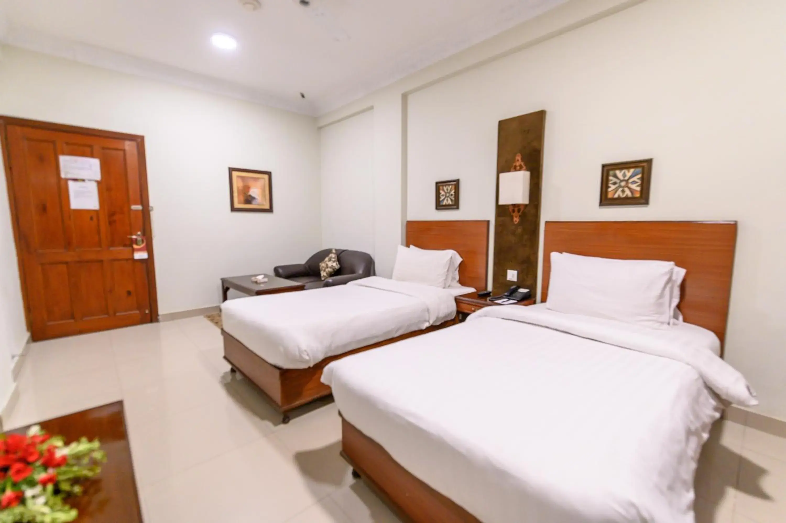 Deluxe Twin Room in Hotel One Jinnah, Islamabad Deluxe Twin Room in Hotel One Jinnah, Islamabad
