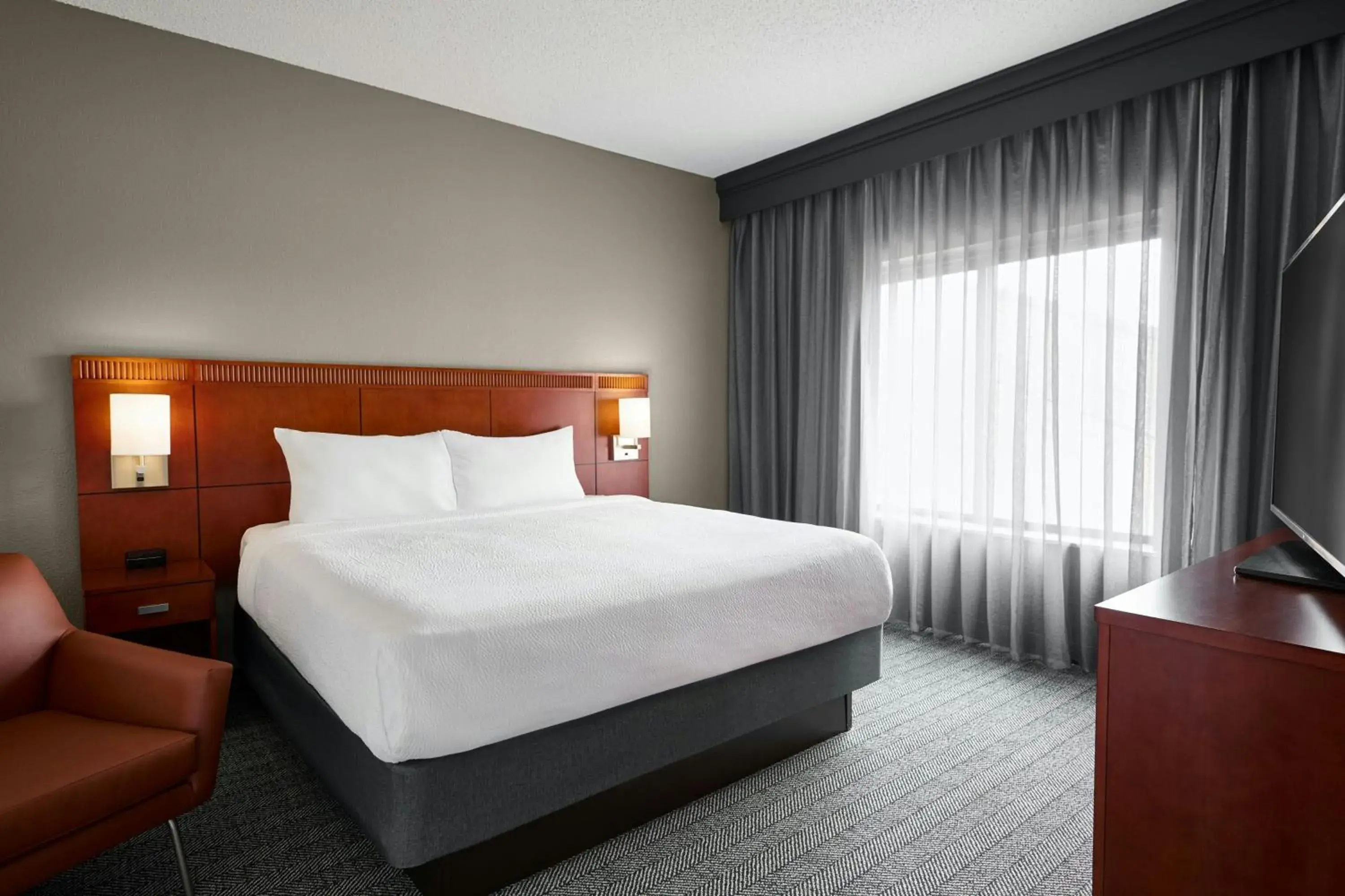 One-Bedroom King Suite in Courtyard St. Louis Creve Coeur One-Bedroom King Suite in Courtyard St. Louis Creve Coeur