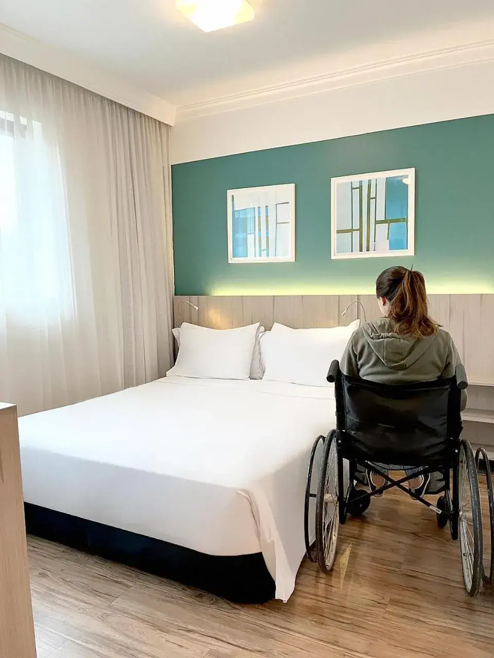 Handicapped Suite - single occupancy in Radisson Oscar Freire Handicapped Suite - single occupancy in Radisson Oscar Freire