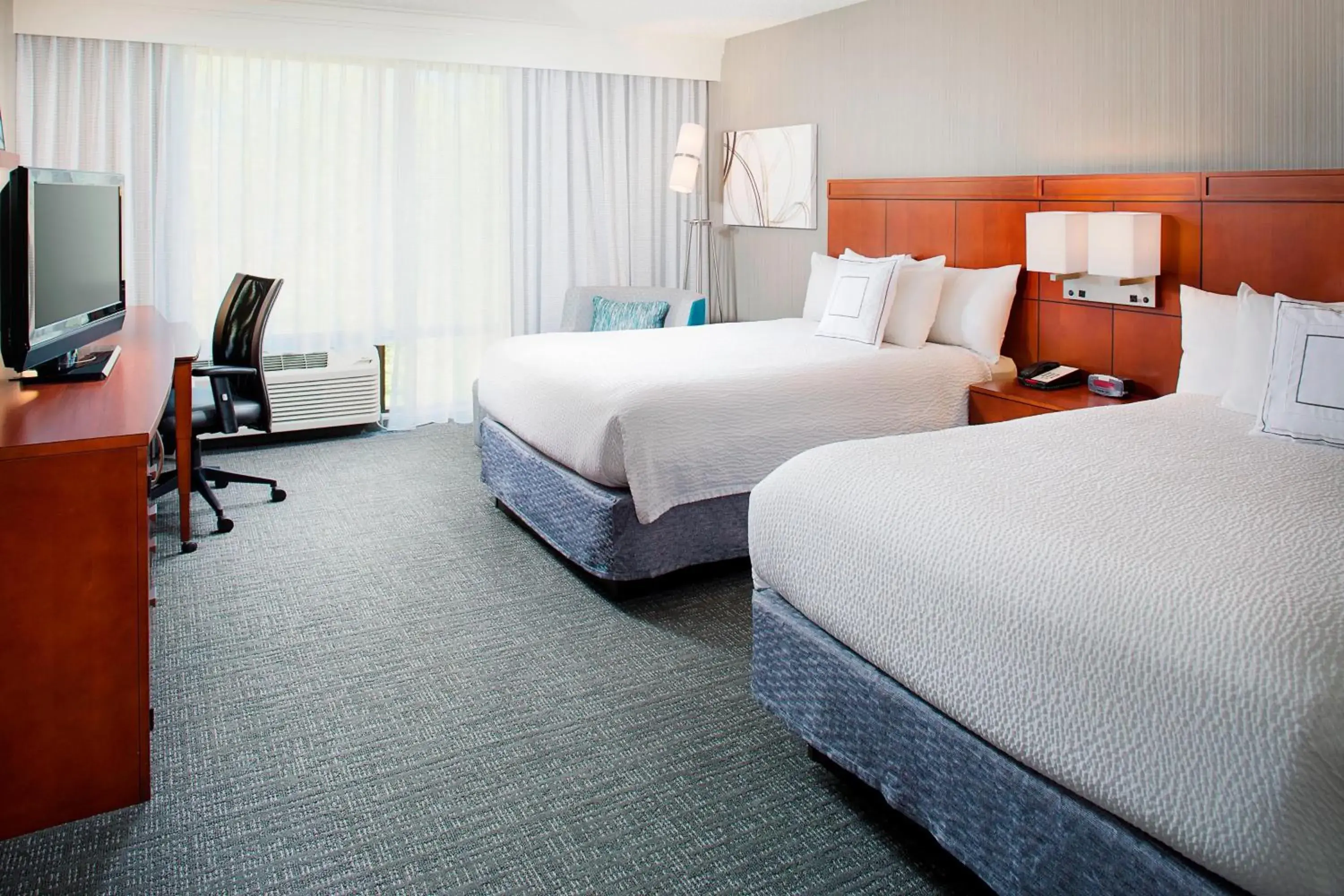 Double Room with Two Double Beds and Adapted Tub - Mobility and Hearing Accessible in Courtyard by Marriott Ann Arbor Double Room with Two Double Beds and Adapted Tub - Mobility and Hearing Accessible in Courtyard by Marriott Ann Arbor