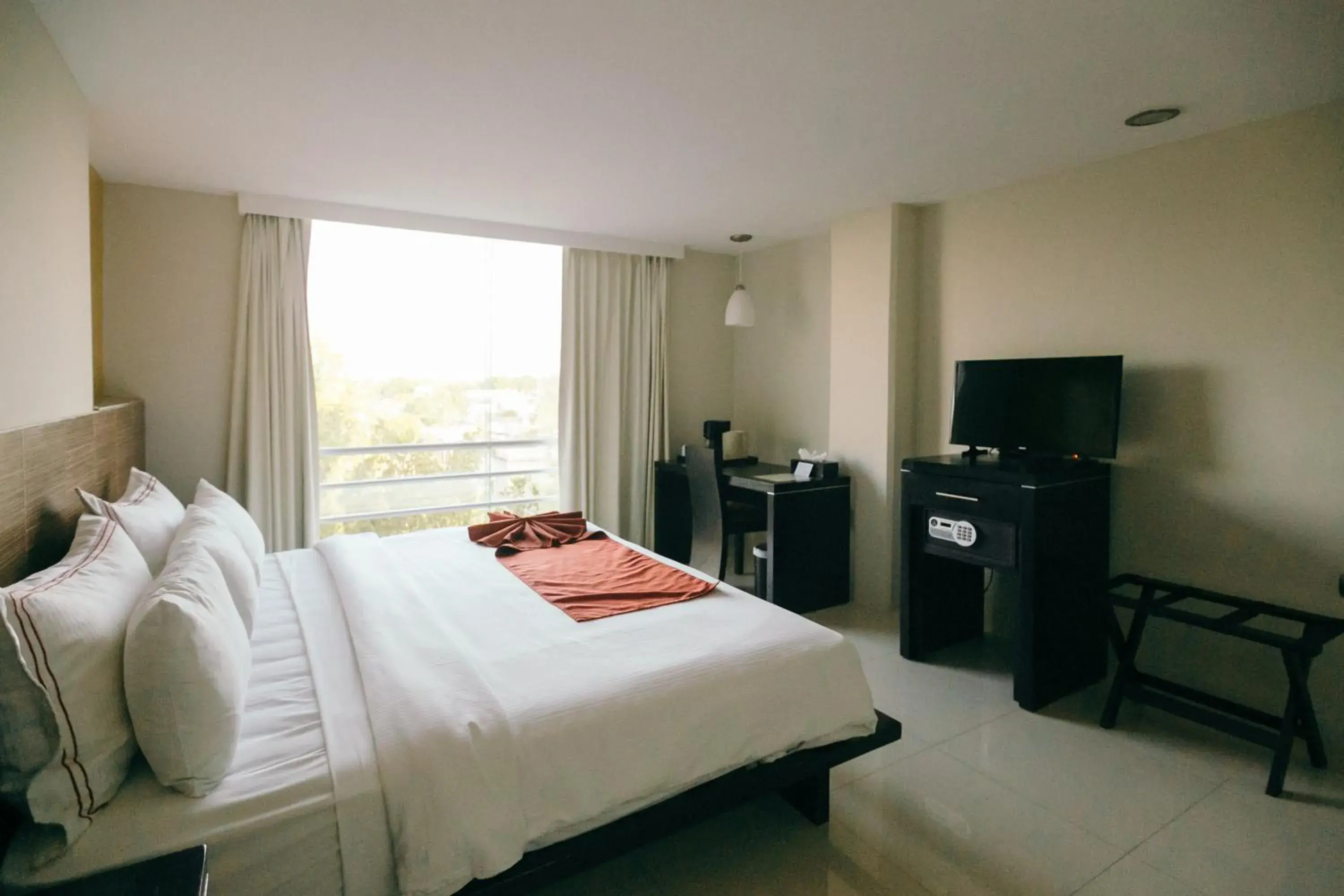 Deluxe King Room in Hotel El Español Paseo de Montejo Deluxe King Room in Hotel El Español Paseo de Montejo