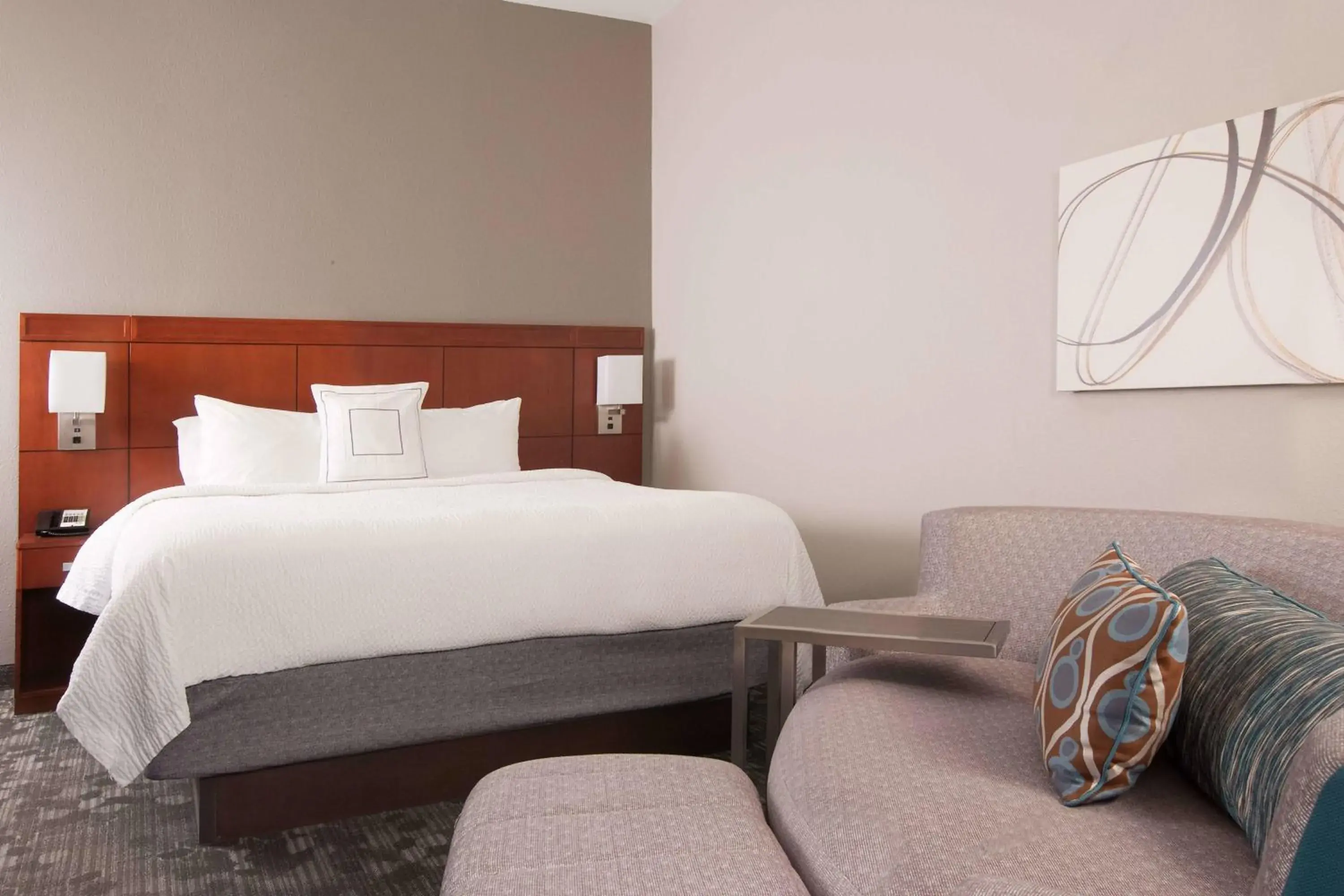 King Room with Sofa Bed - City View in Courtyard Charleston Waterfront King Room with Sofa Bed - City View in Courtyard Charleston Waterfront