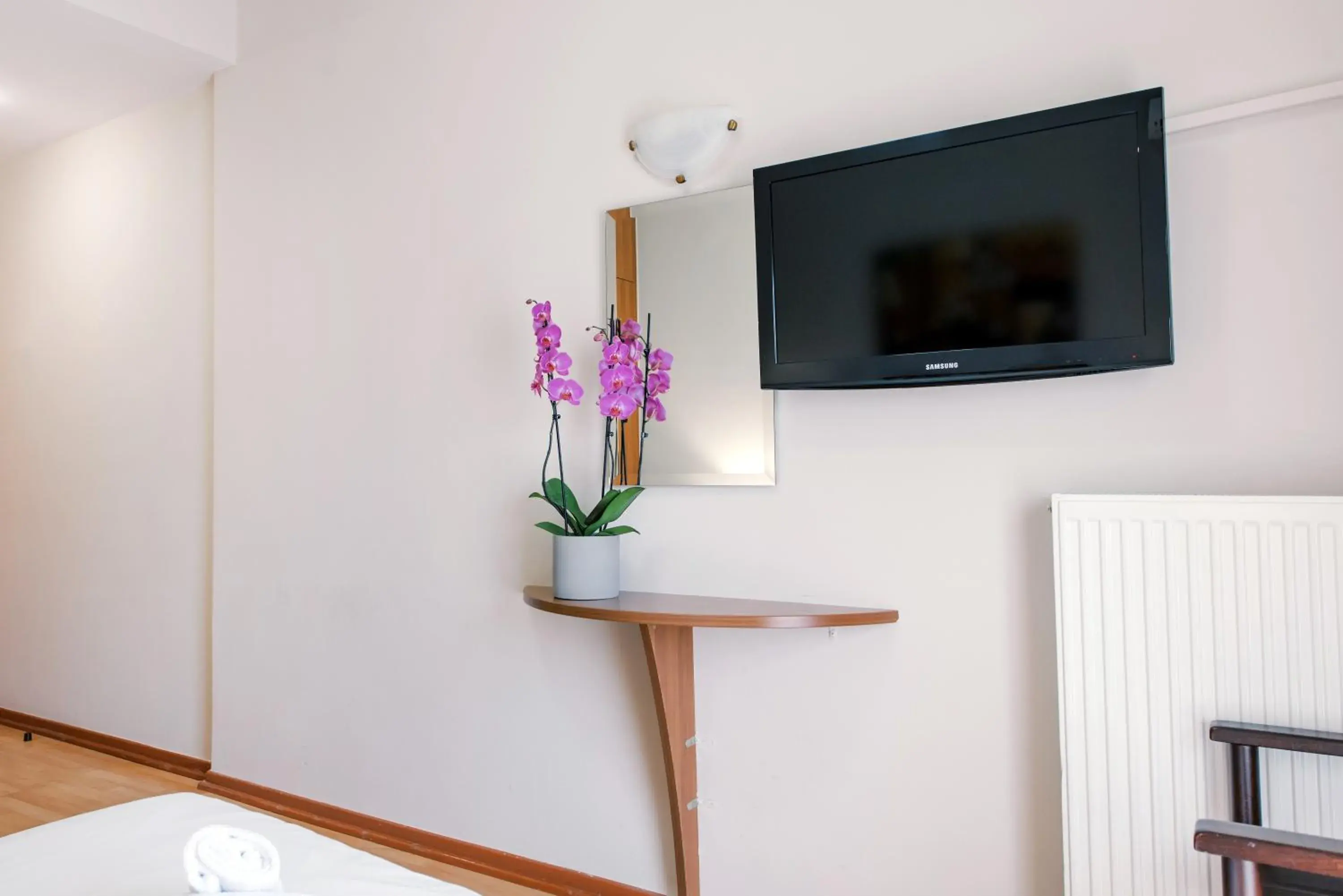 Deluxe Single Room with Balcony in Hotel Cronos Deluxe Single Room with Balcony in Hotel Cronos