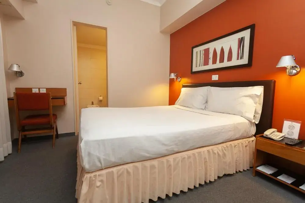 Classic Double Room in Austral Express Classic Double Room in Austral Express