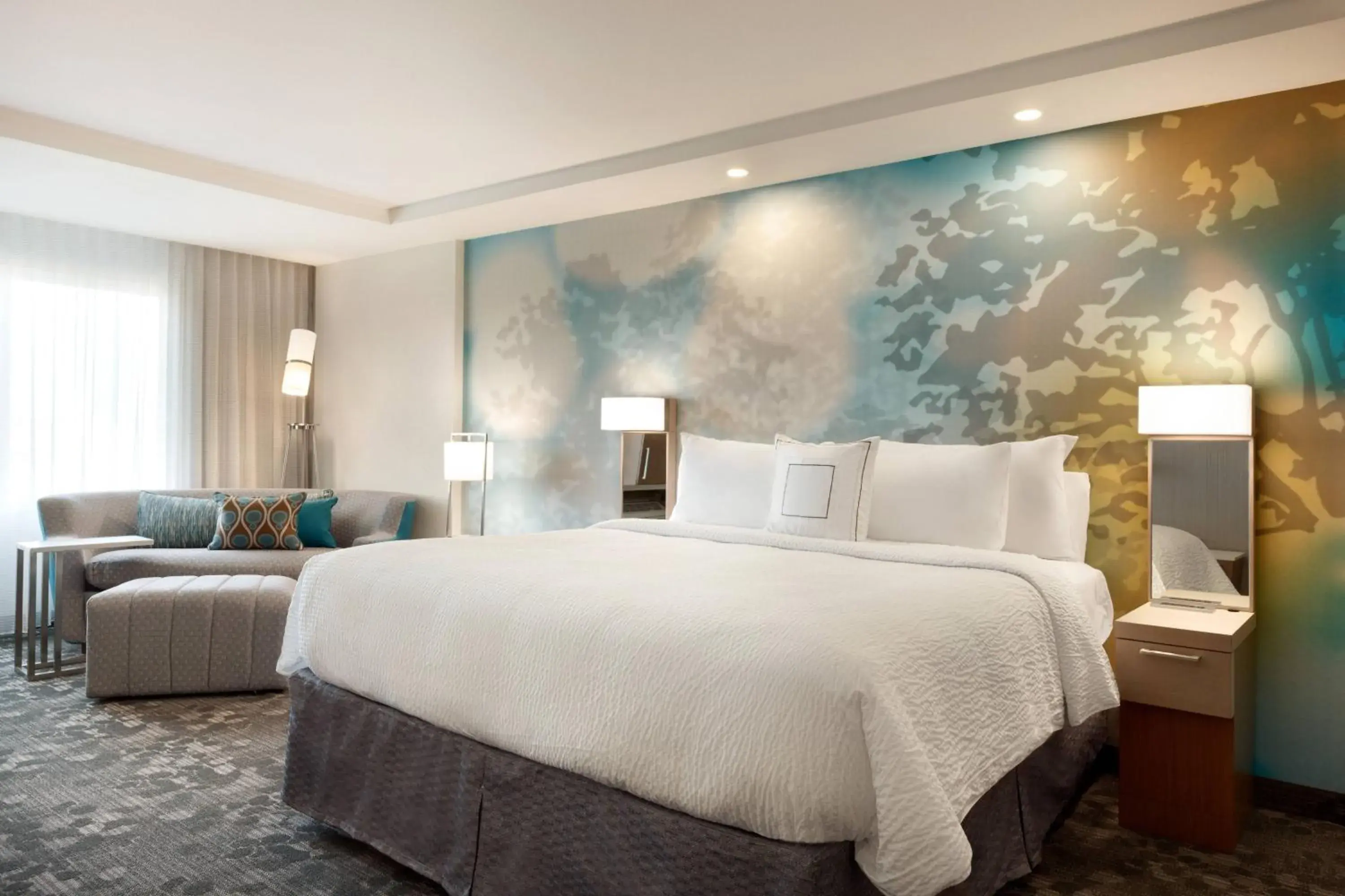 Deluxe King Room with Sofa Bed in Courtyard by Marriott Boston Dedham/Westwood Deluxe King Room with Sofa Bed in Courtyard by Marriott Boston Dedham/Westwood