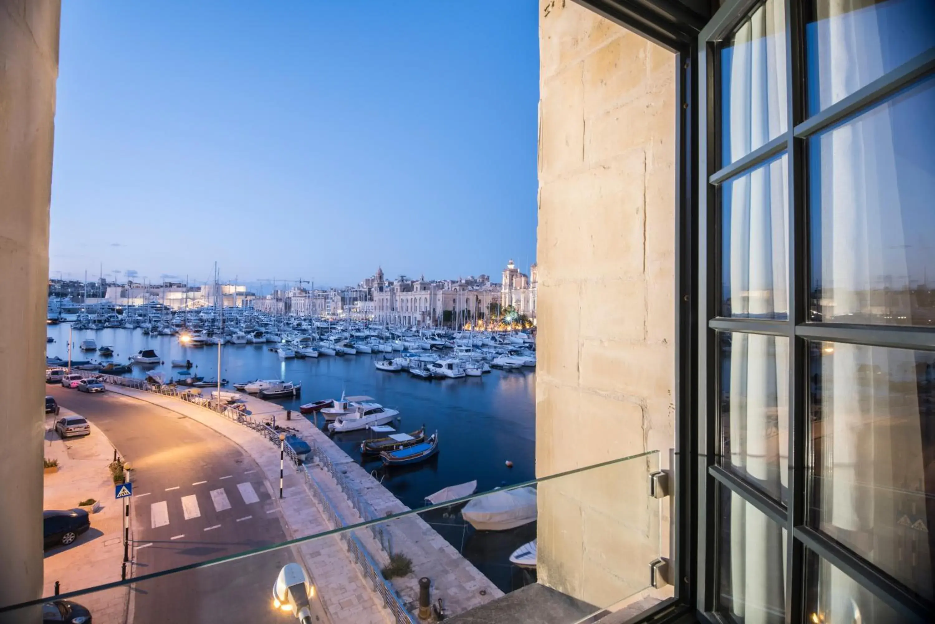 Suite with Harbor View in Cugo Gran Macina Malta Suite with Harbor View in Cugo Gran Macina Malta